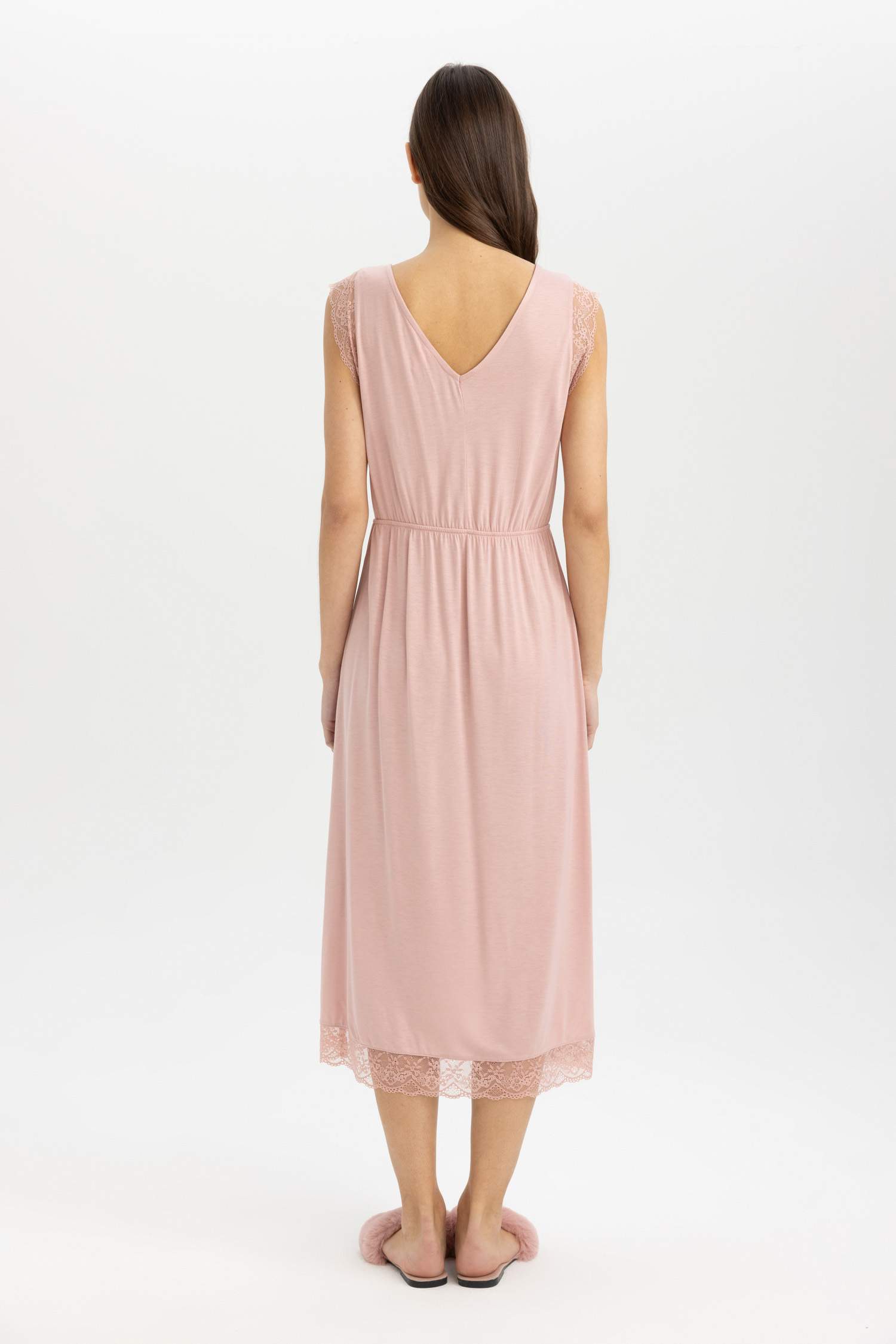 Fall in Love Regular Fit V-Neck Viscose Nightgown