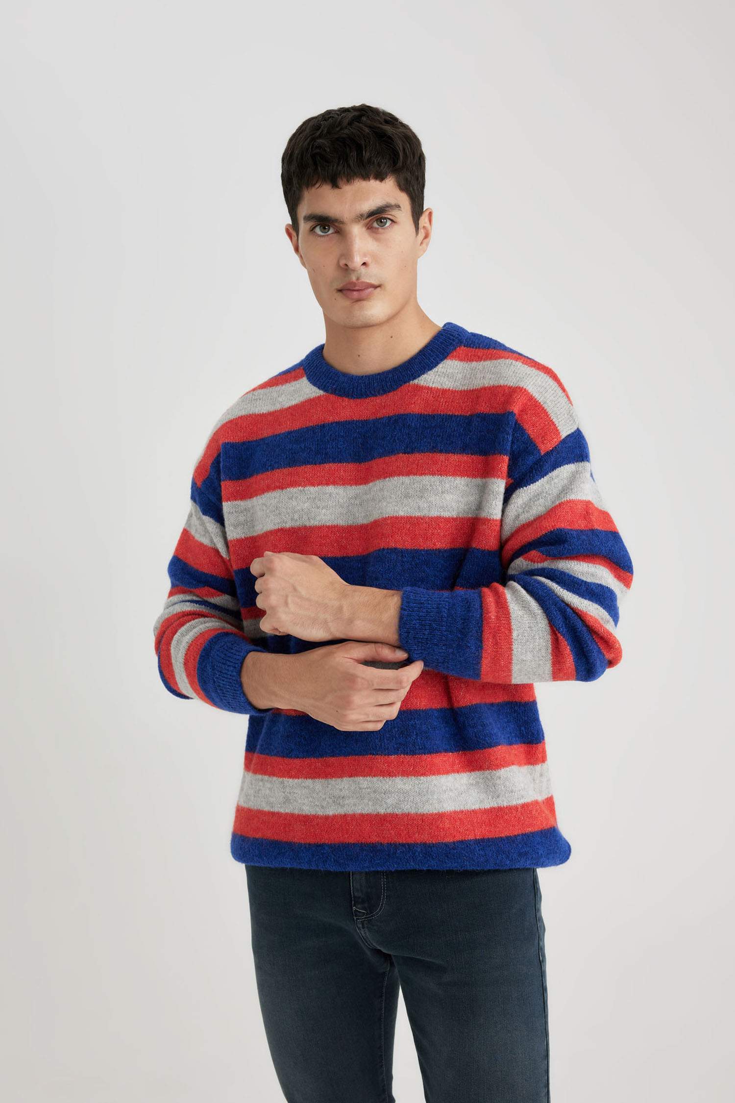 Standard Fit Striped Crew Neck Knitted Pullover