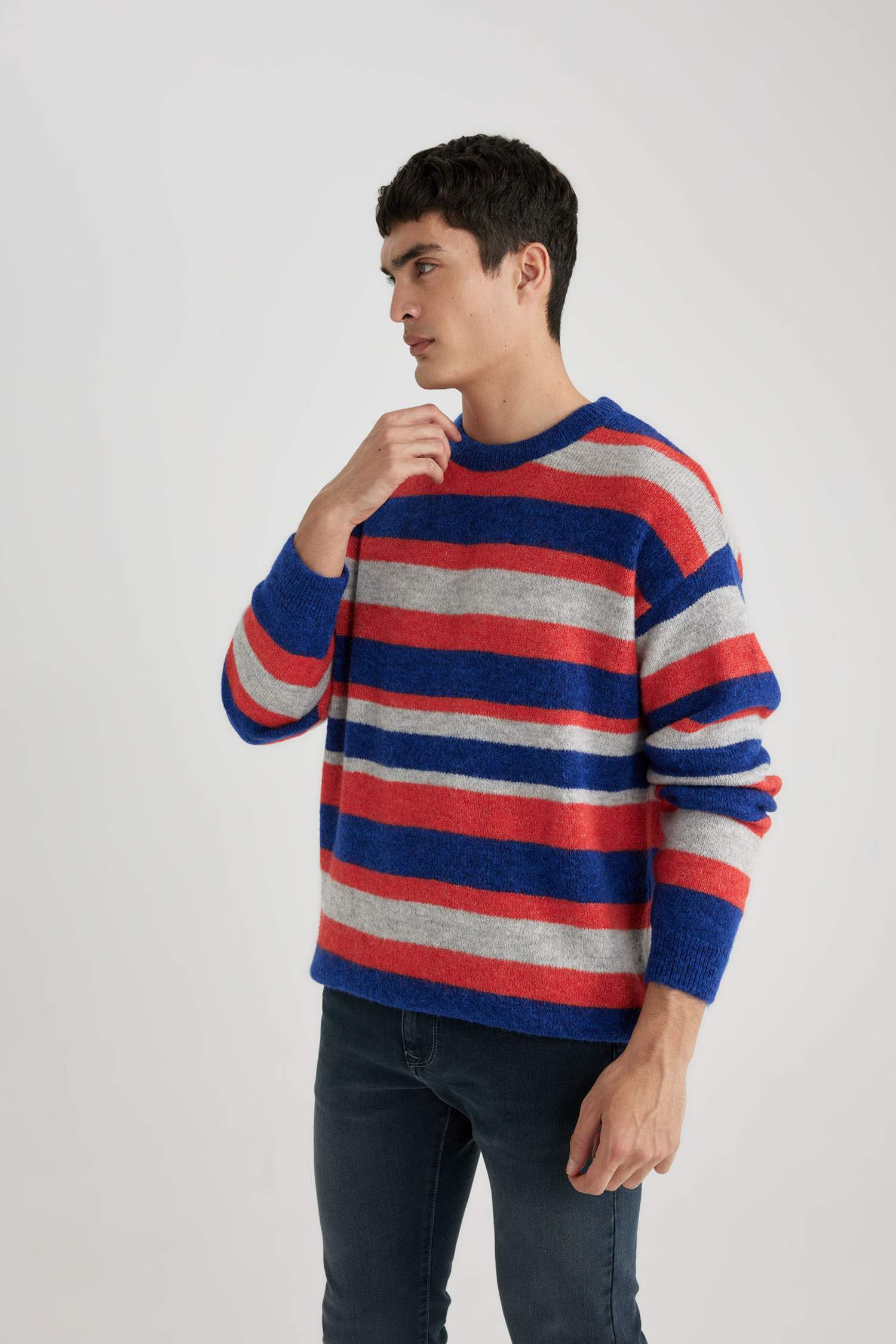 Standard Fit Striped Crew Neck Knitted Pullover
