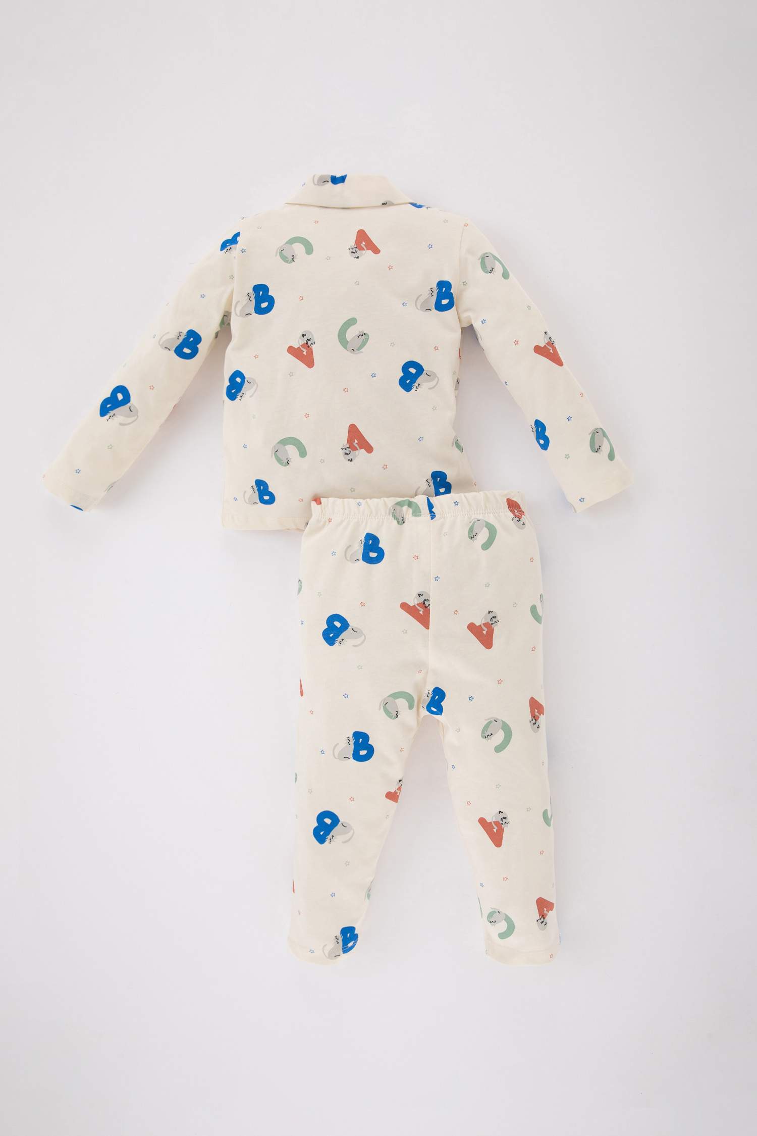 طقم بيجاما ولادي بطبعة شعار ممشط - قطعتين