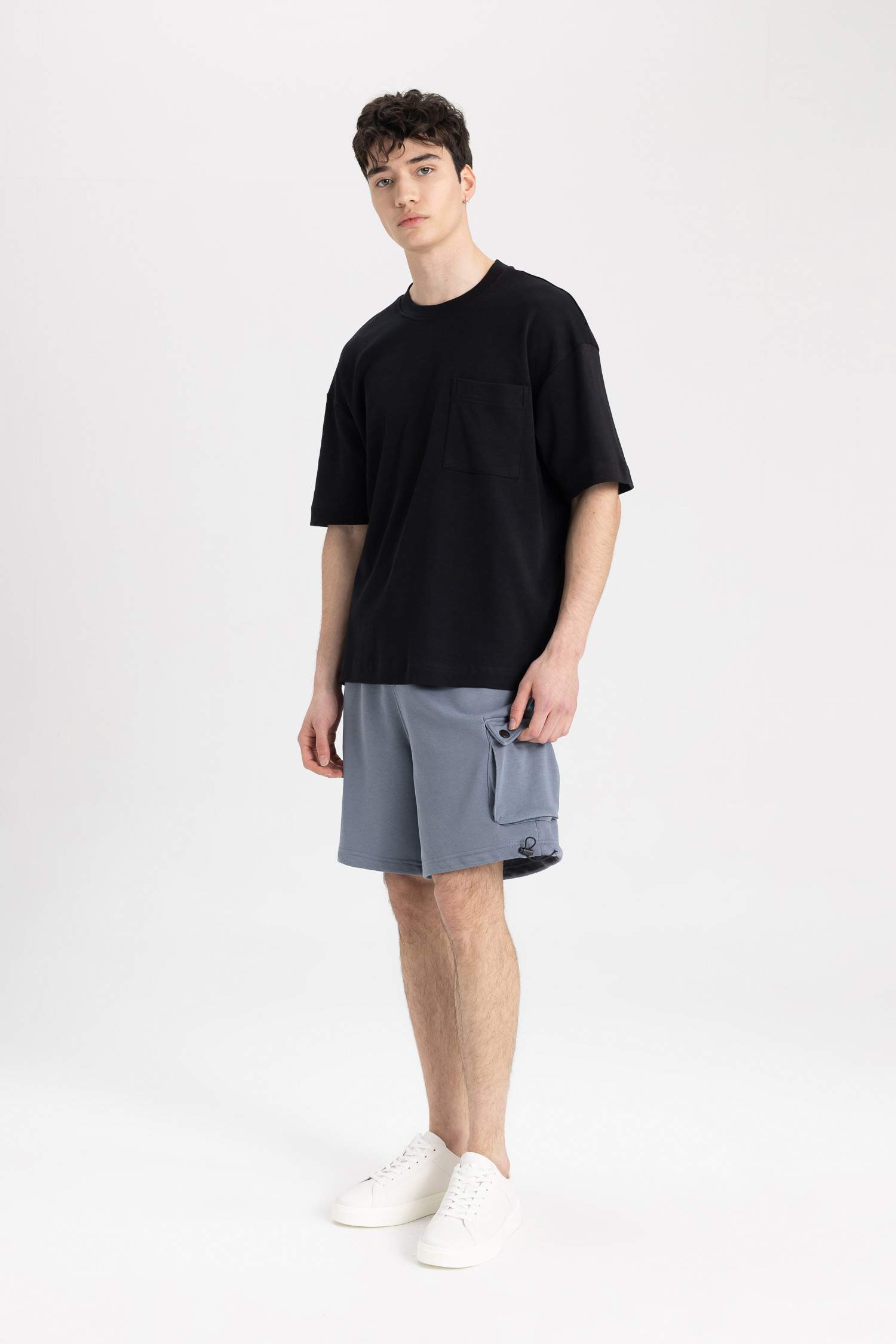 Oversize Fit Regular Hem Shorts