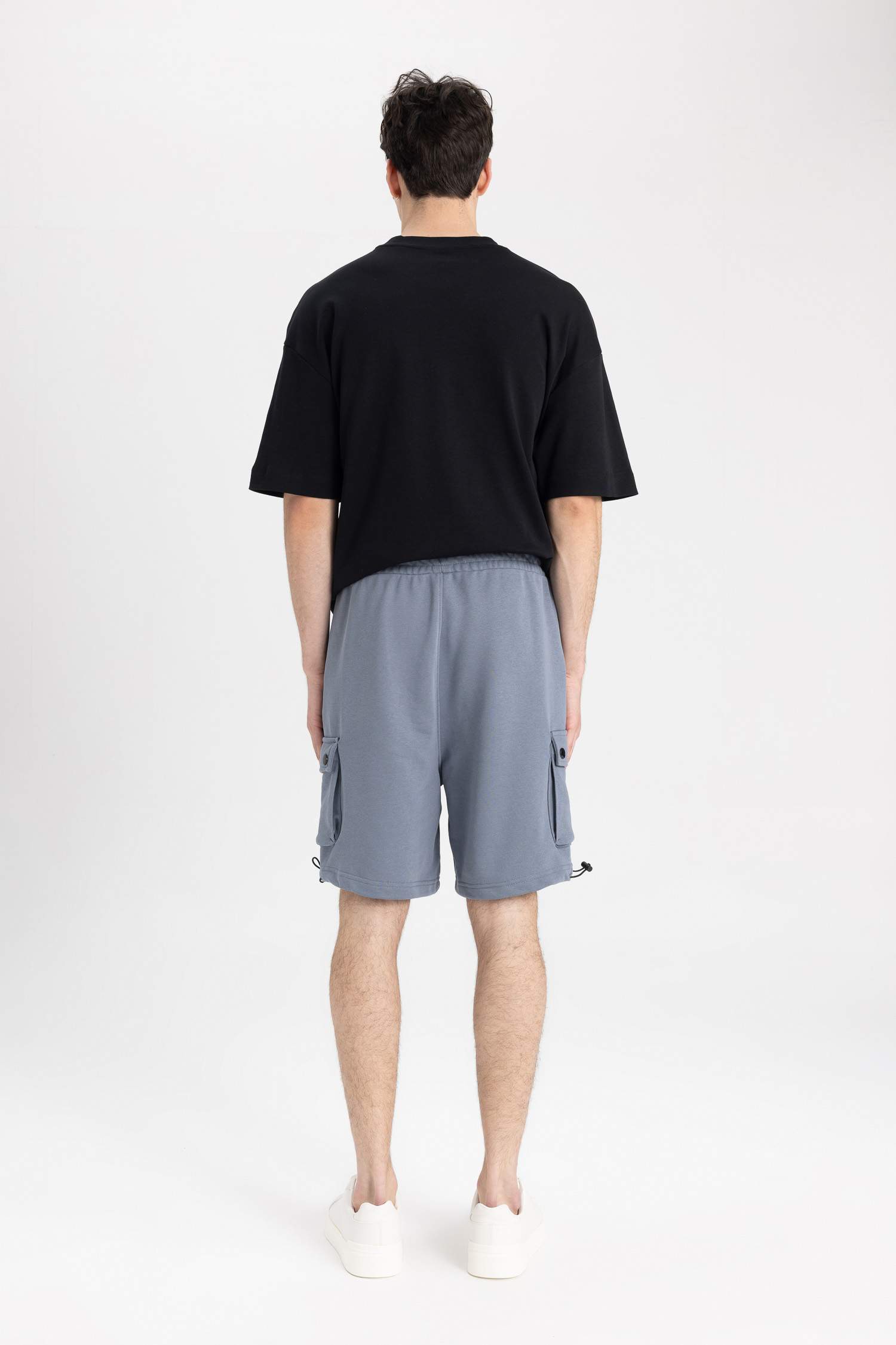 Oversize Fit Regular Hem Shorts