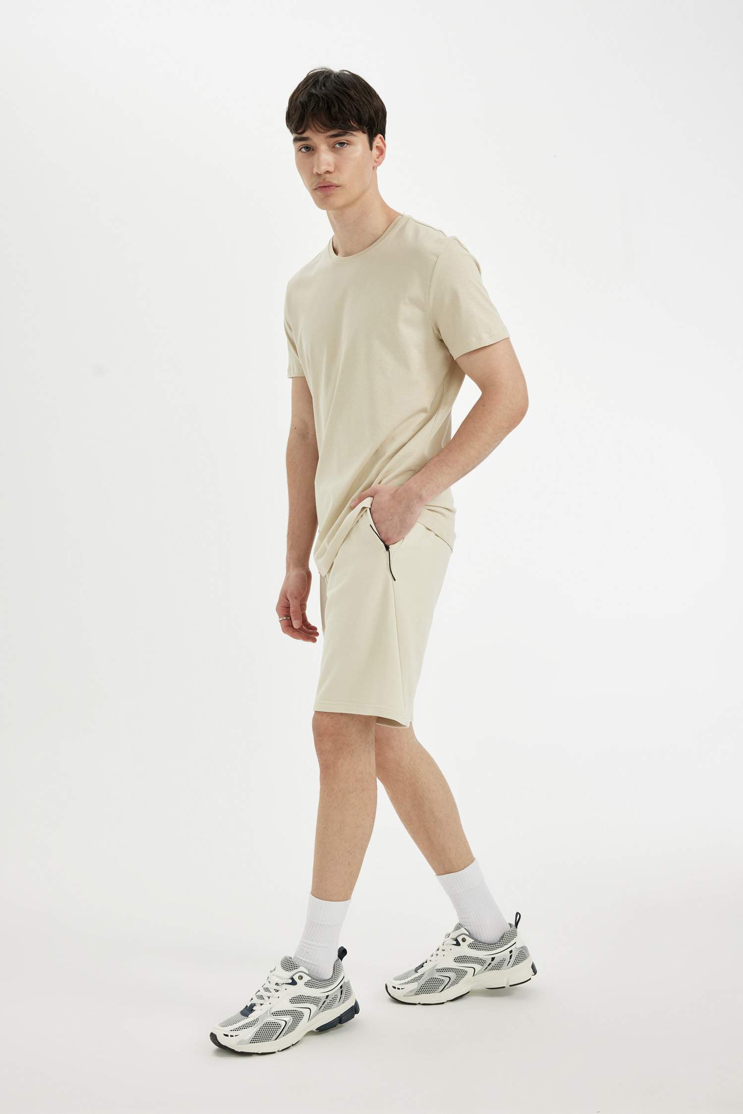 Regular Fit Regular Hem Shorts