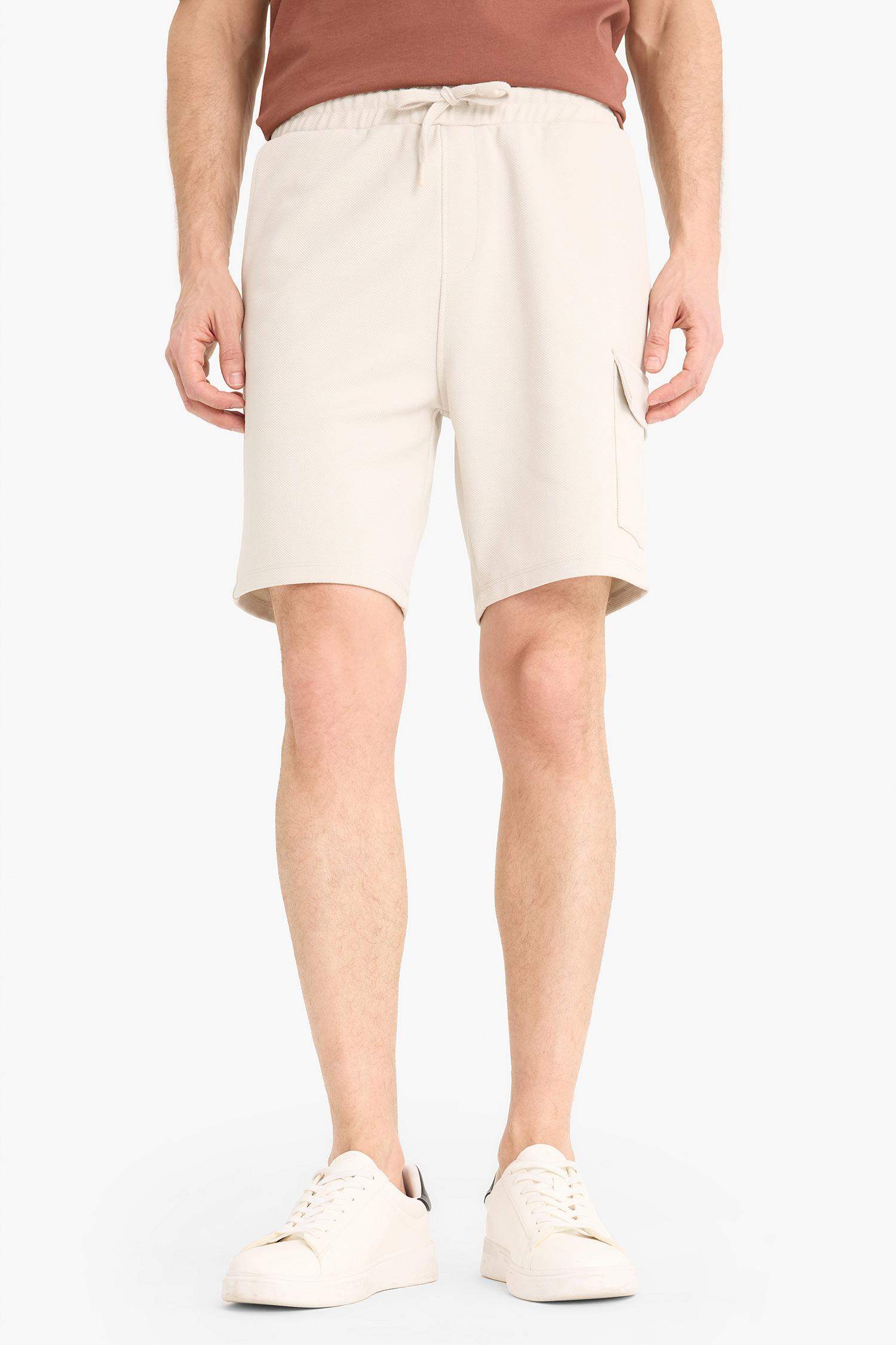 Regular Fit Dokulu Düz Paça Kargo Cepli Basic Düz Şort