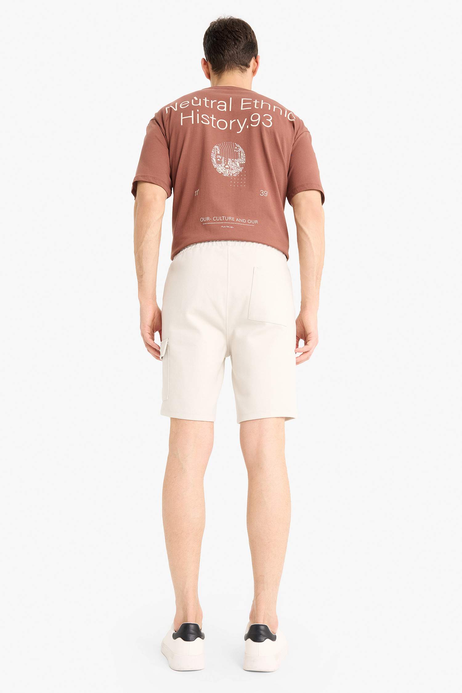 Regular Fit Dokulu Düz Paça Kargo Cepli Basic Düz Şort