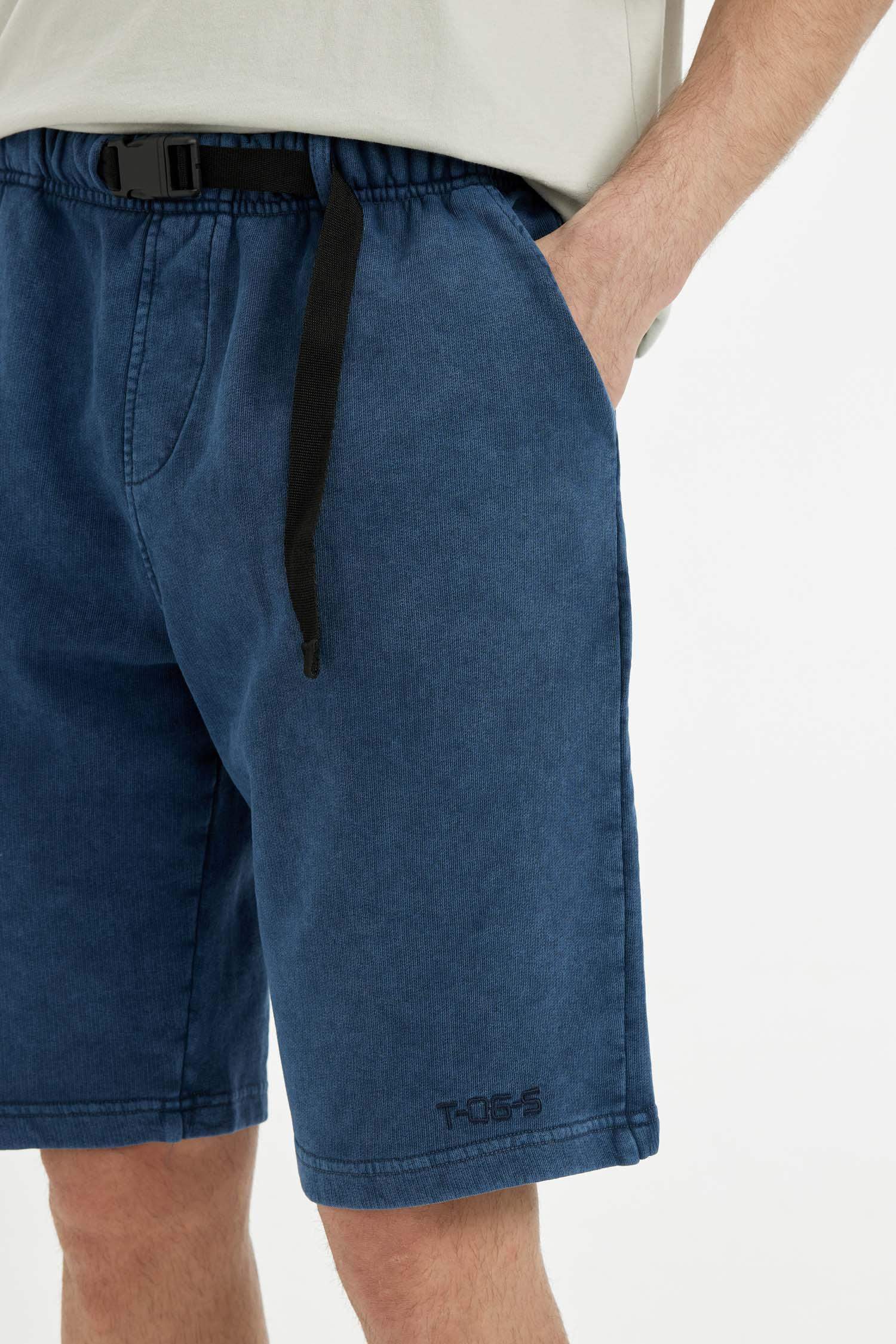 شورت كارجو اوفر سايز بجيب