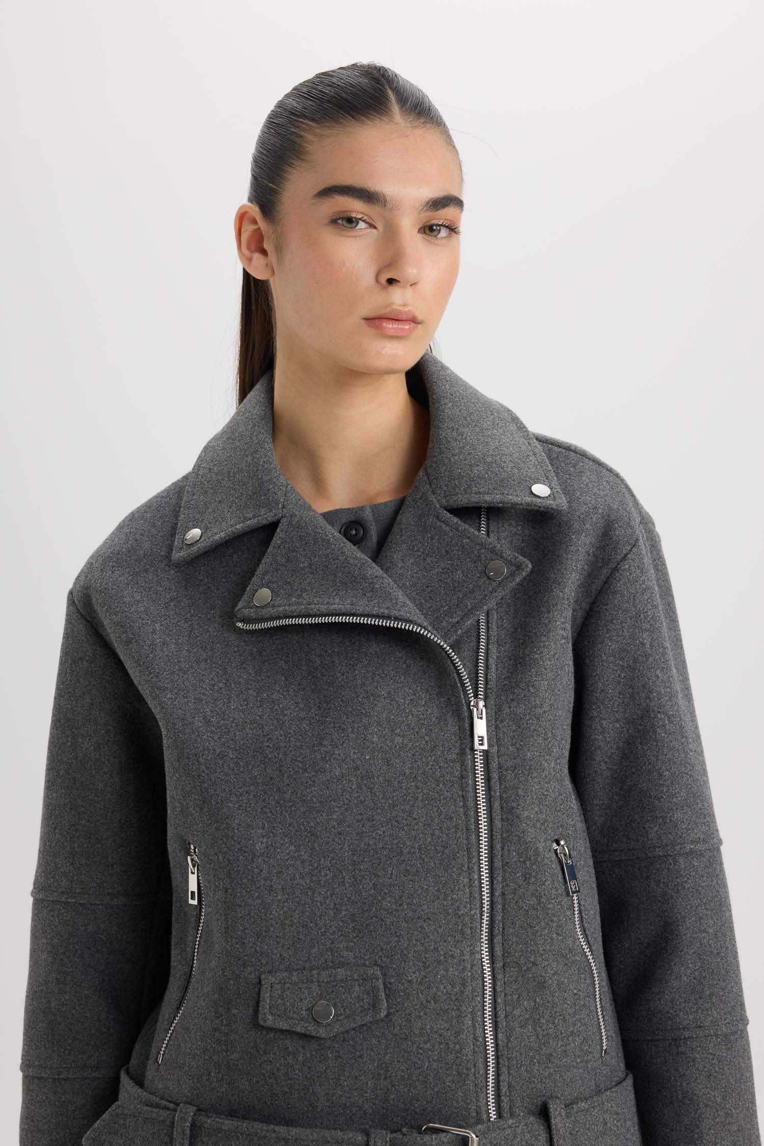 Regular Fit Ceket Yaka Kemerli Fermuarlı Kısa Kaşe Kaban