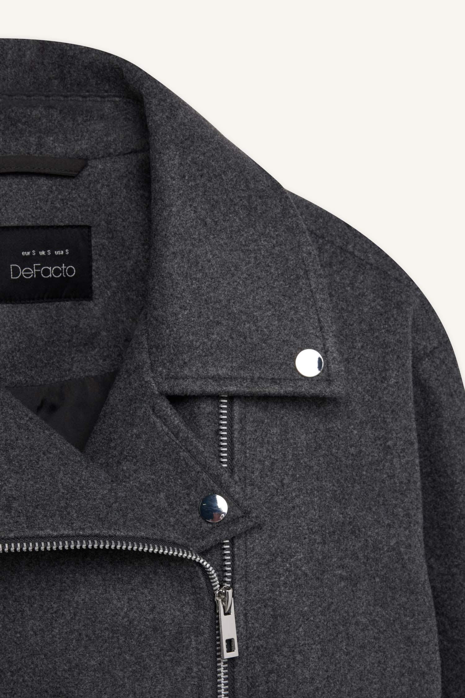 Veste en laine à fermeture zip avec poches et ceinture