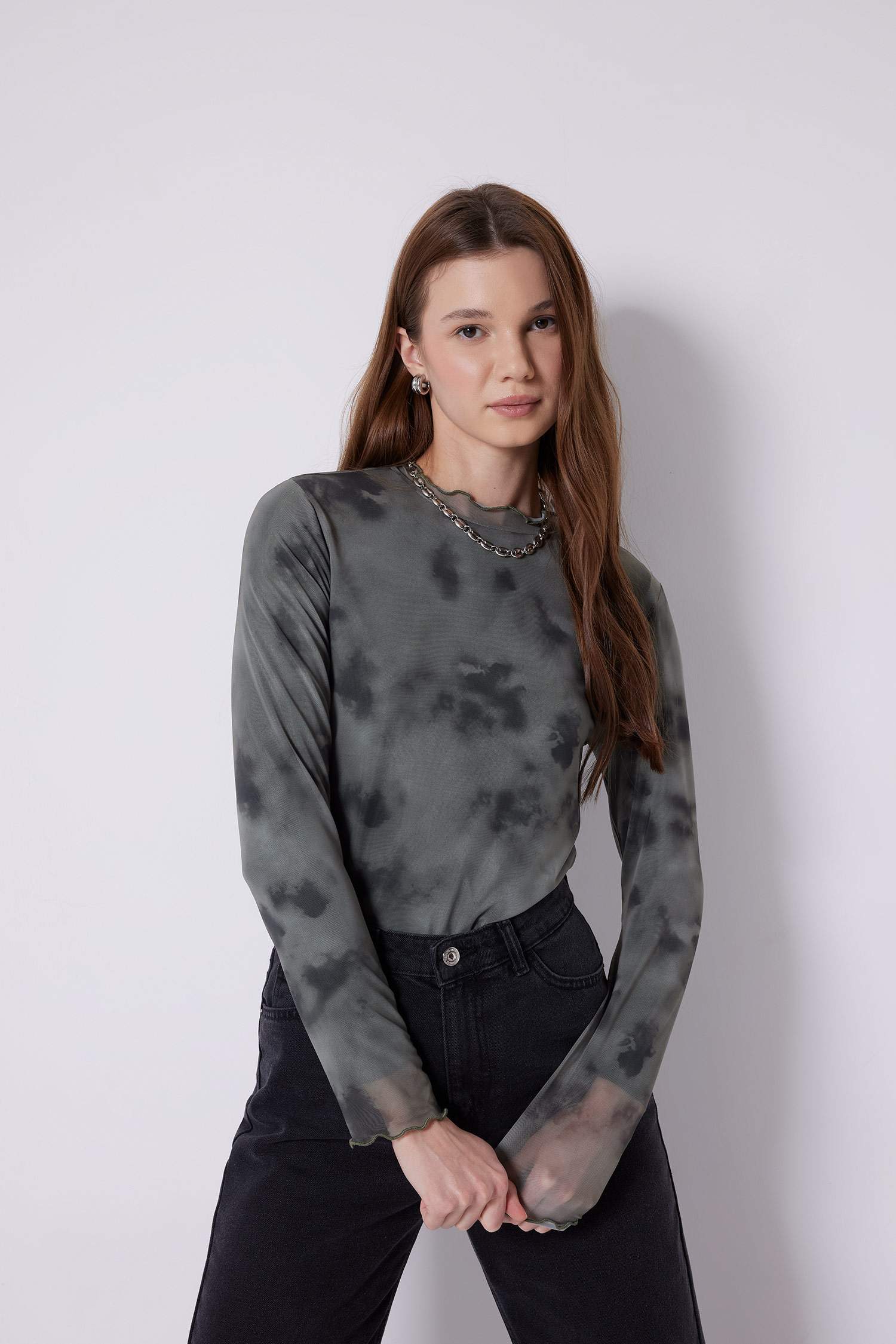 Tunique avec motifs à manches longues et col montant semi-montant