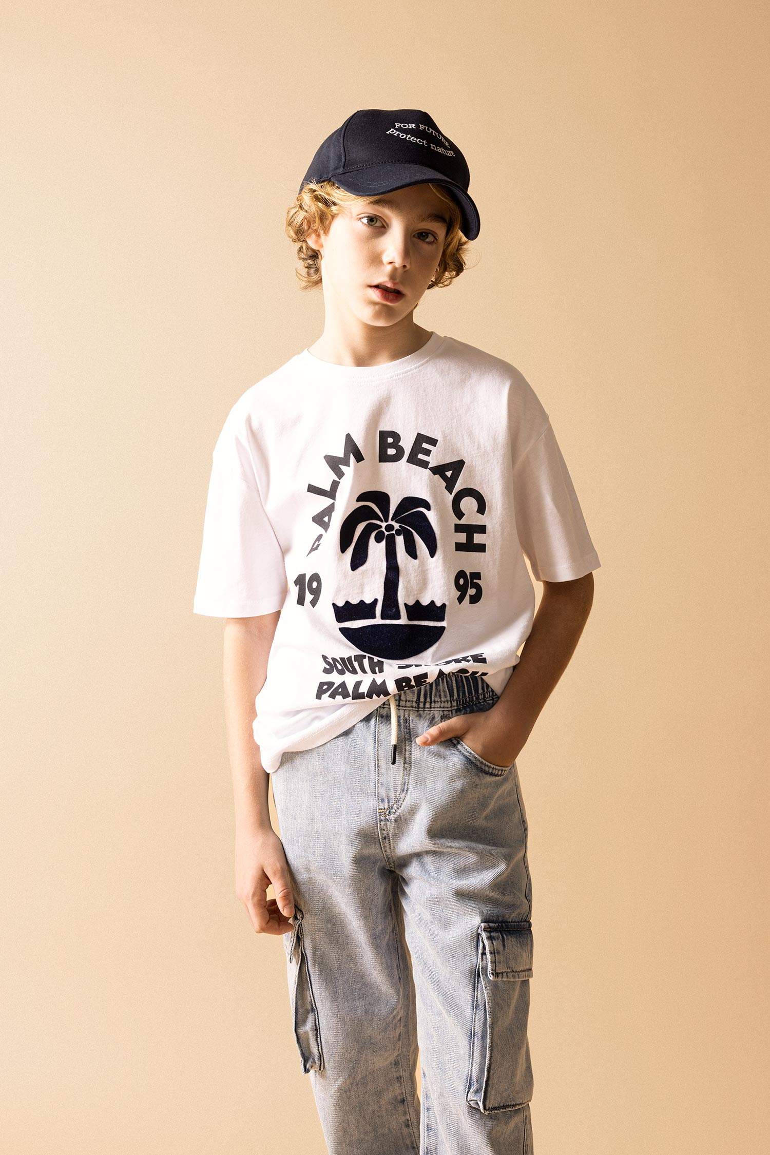 Boy Oversize Fit Crew Neck Printed T-Shirt