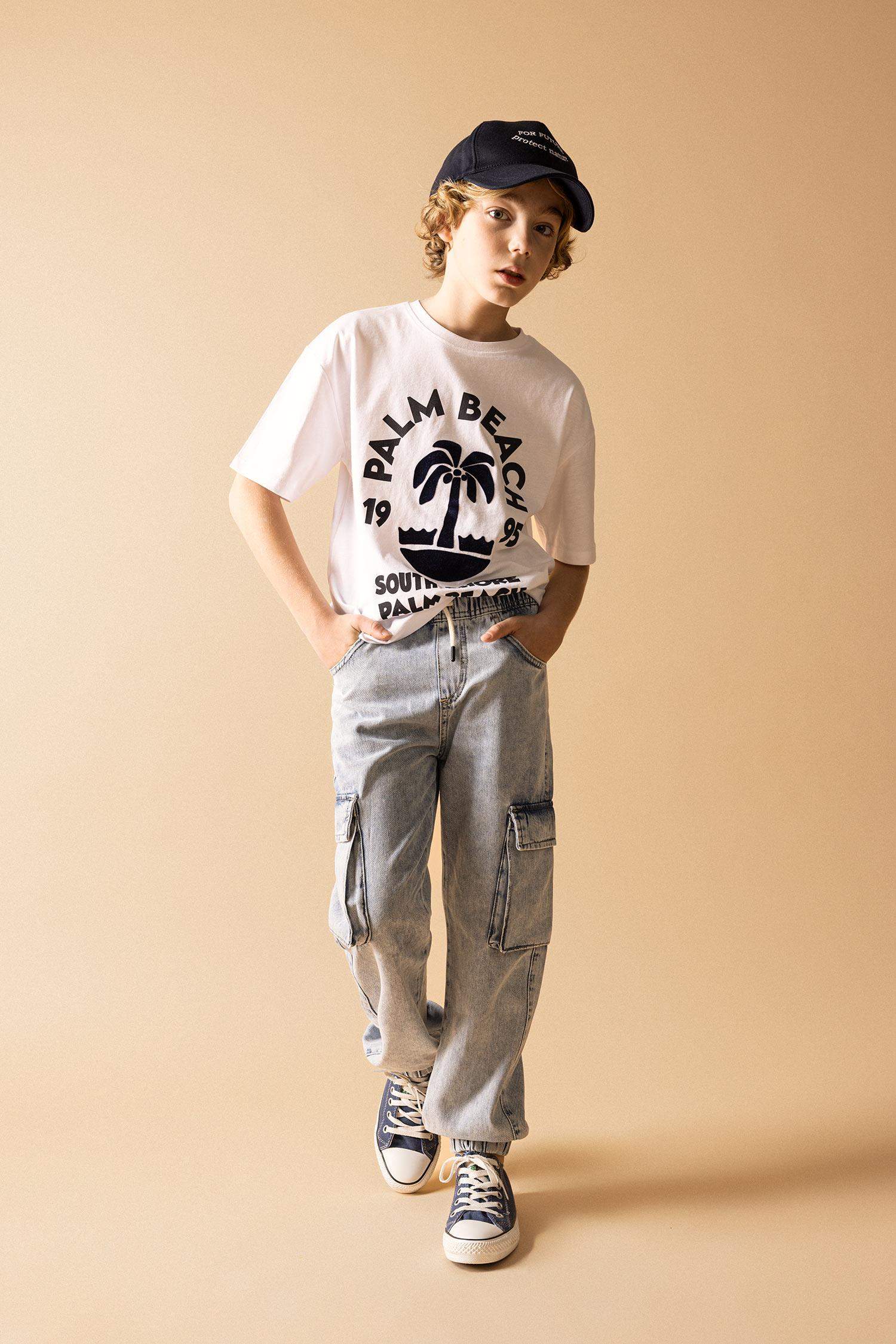 Boy Oversize Fit Crew Neck Printed T-Shirt