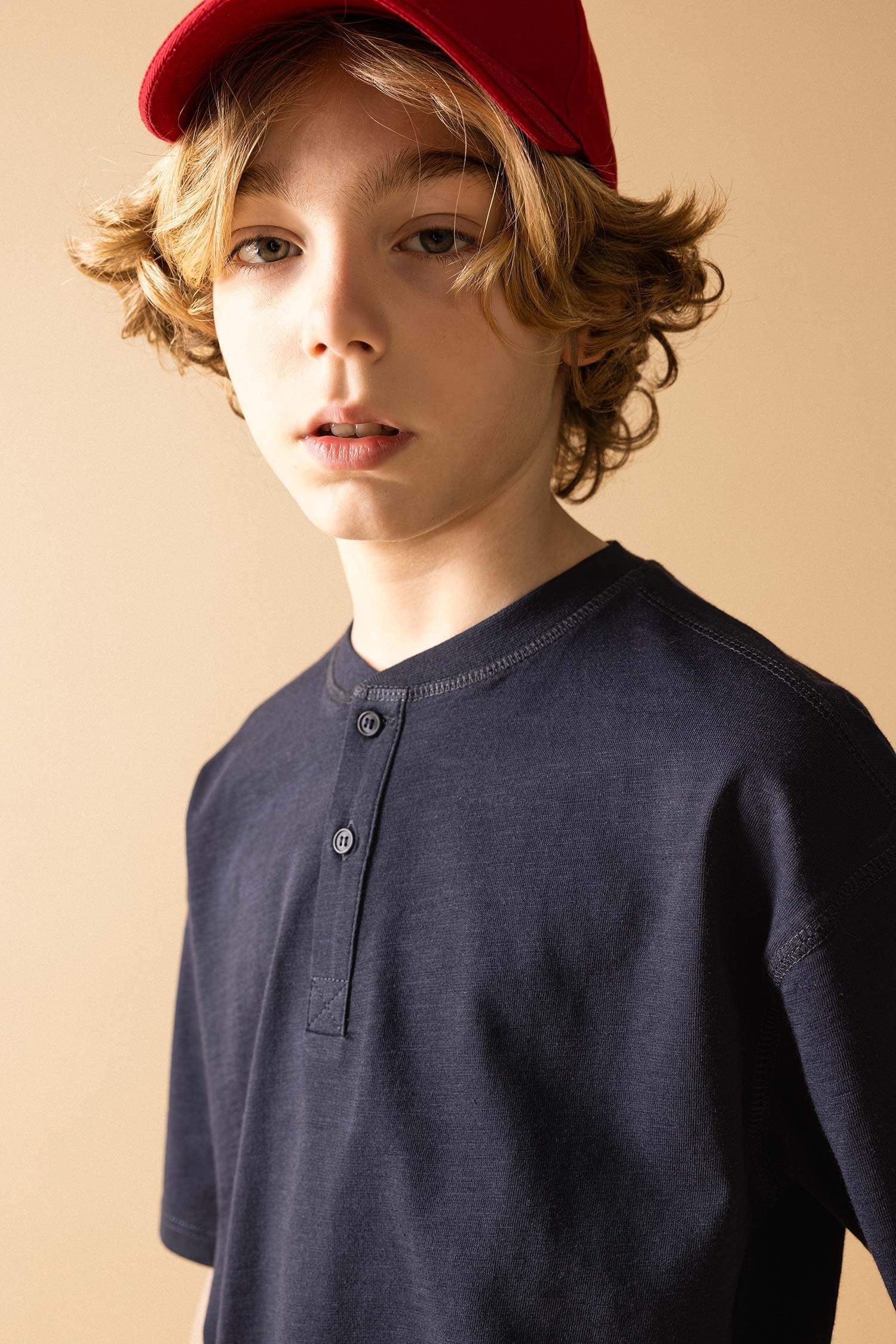 Erkek Çocuk Oversize Geniş Kalıp Hakim Yaka Kısa Kollu Tişört