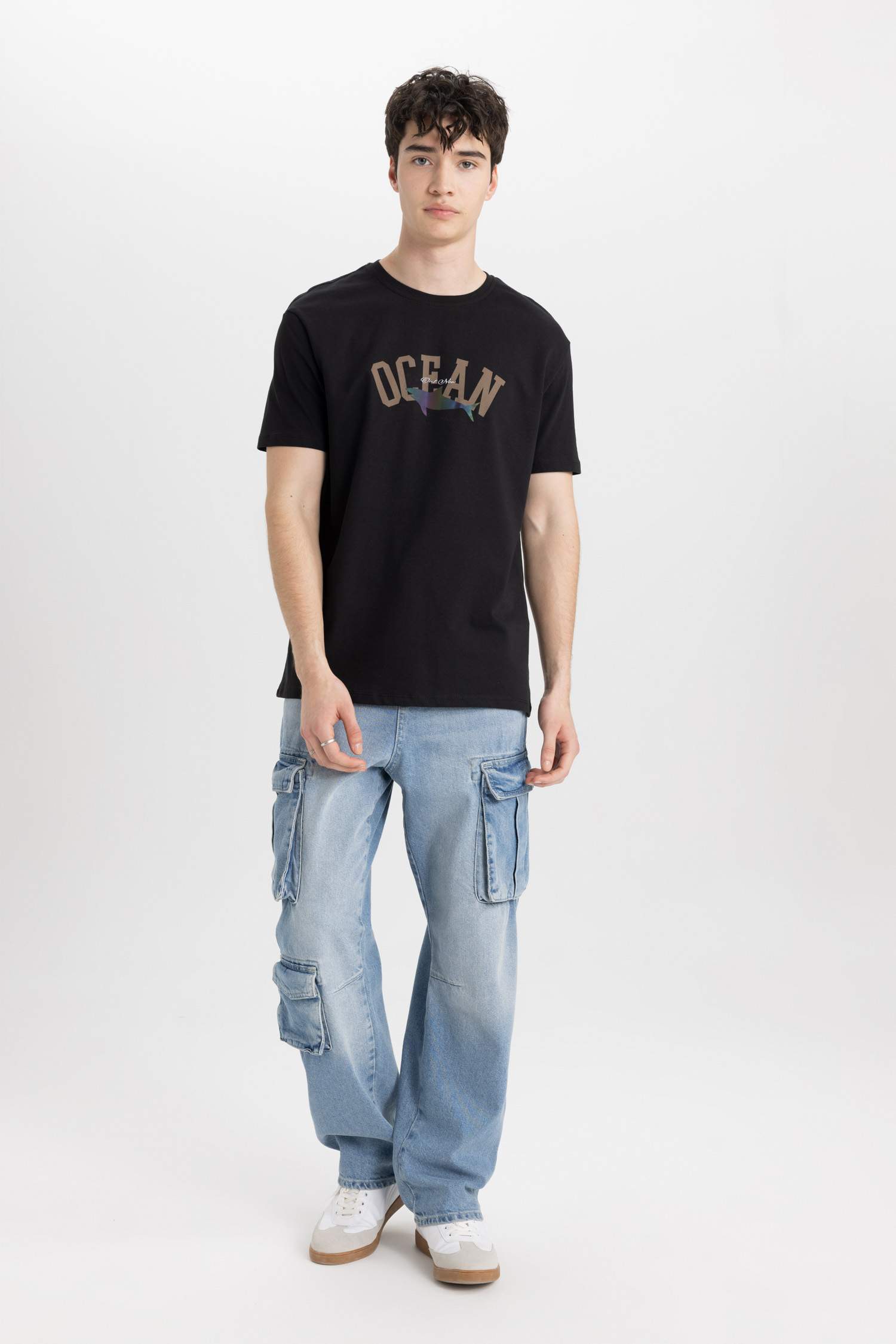 Regular Fit Crew Neck Short Sleeve T-Shirt