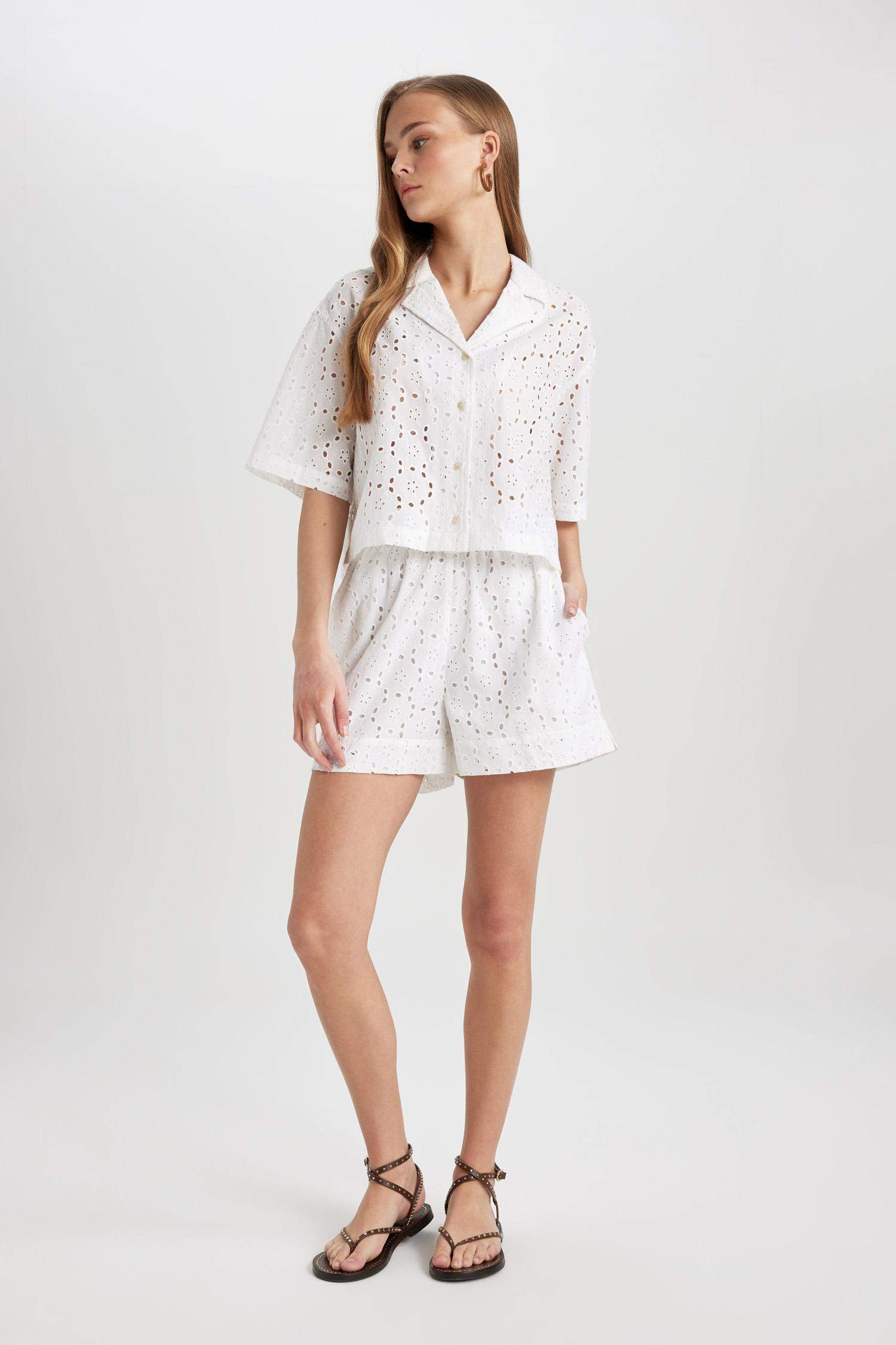 Regular Fit Yüksek Bel Brode Şort