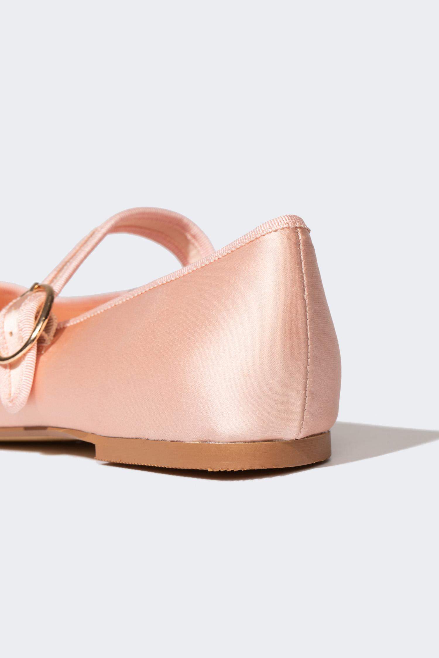 حذاء فلات نسائي بكعب مسطح