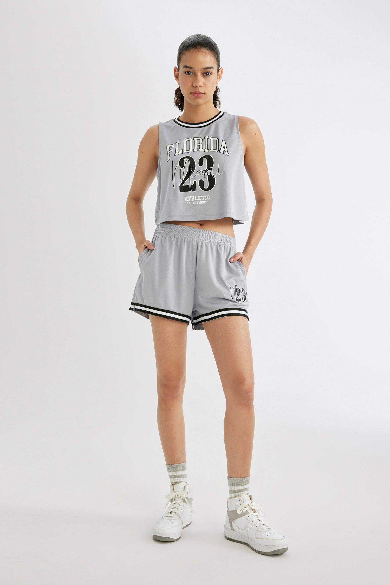 كروب توب برقبة مستديرة من DeFactoFit