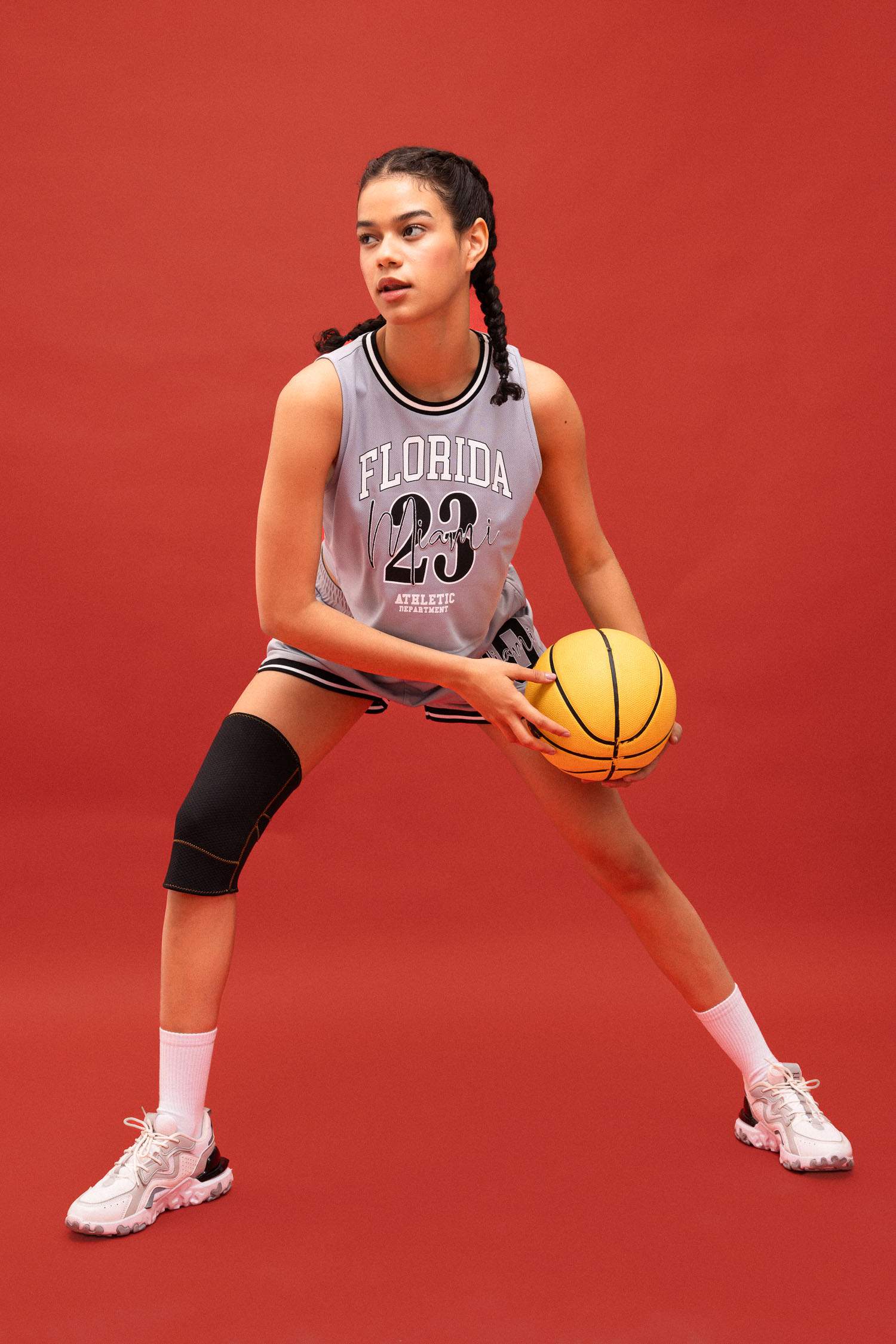 شورت رياضي قصير قصة عادية