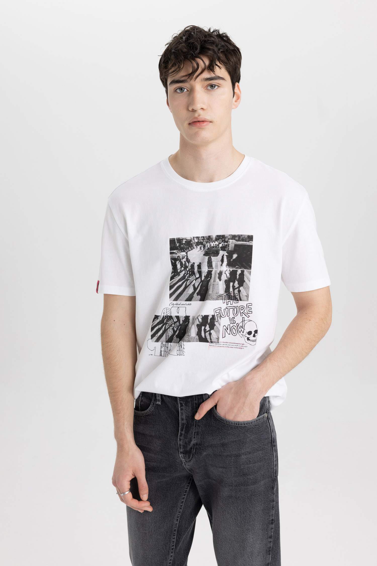 Regular Fit Crew Neck Printed Short Sleeve T-Shirt