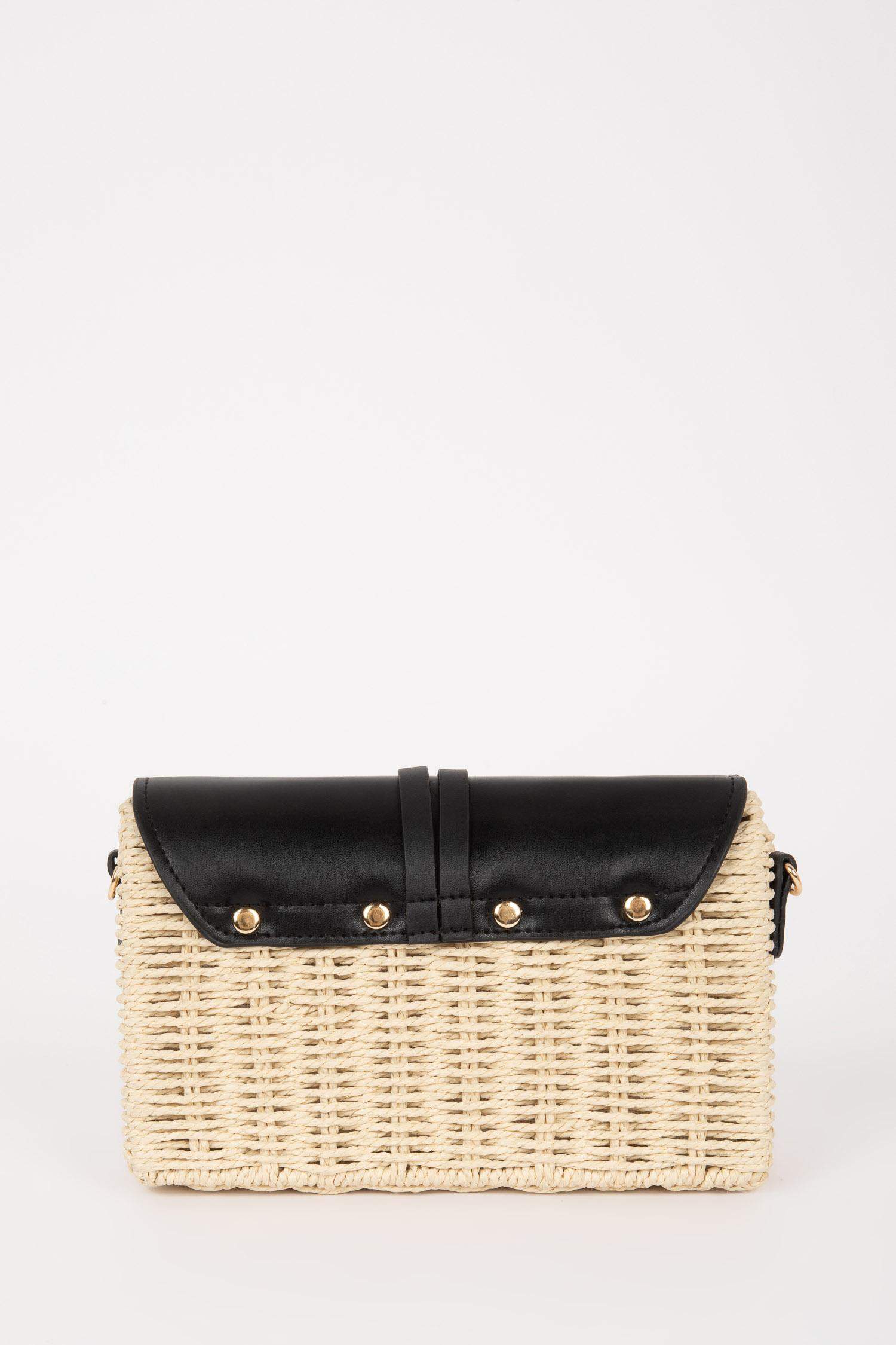 Woman Straw Crossbody Bag
