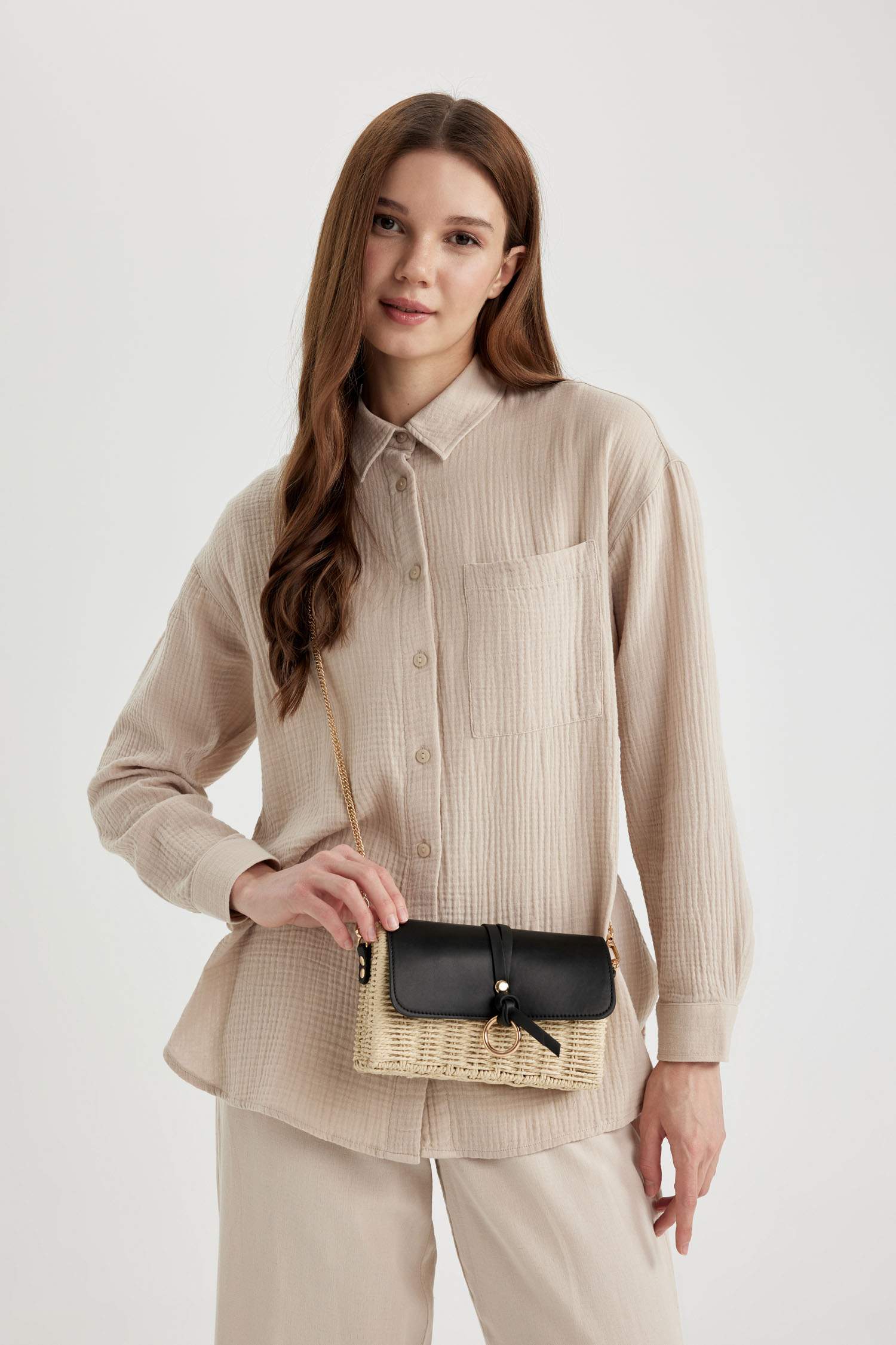 Woman Straw Crossbody Bag