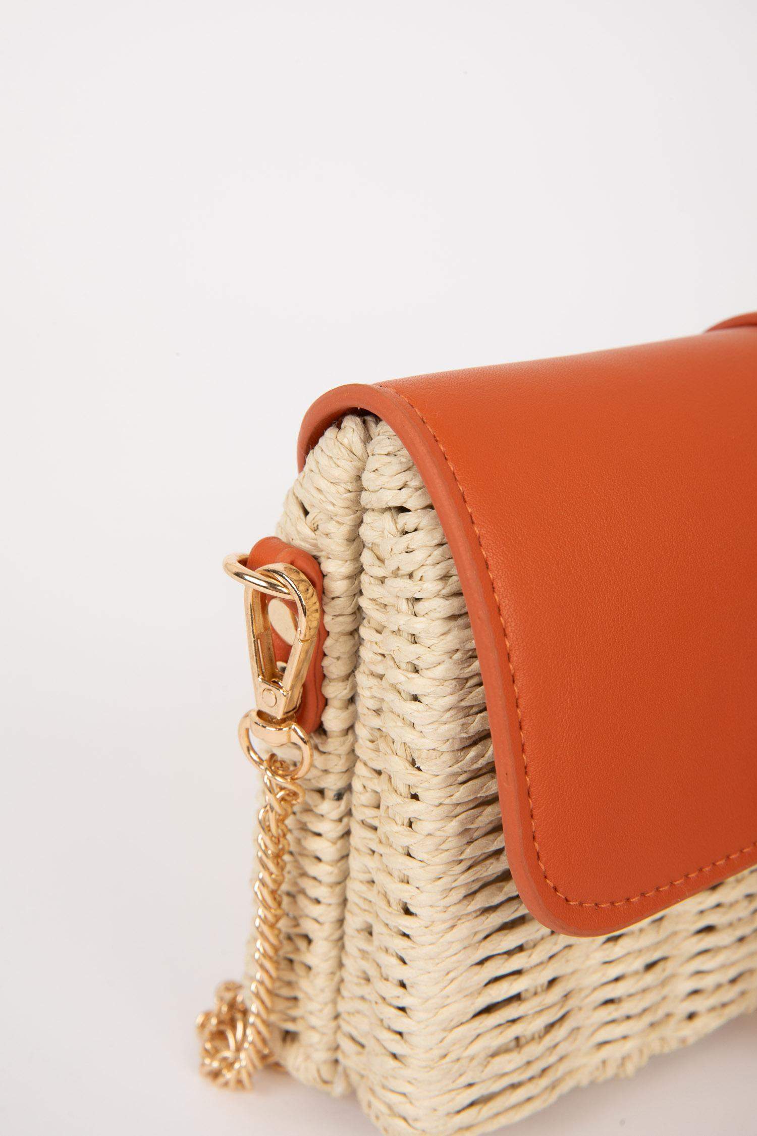 Woman Straw Crossbody Bag