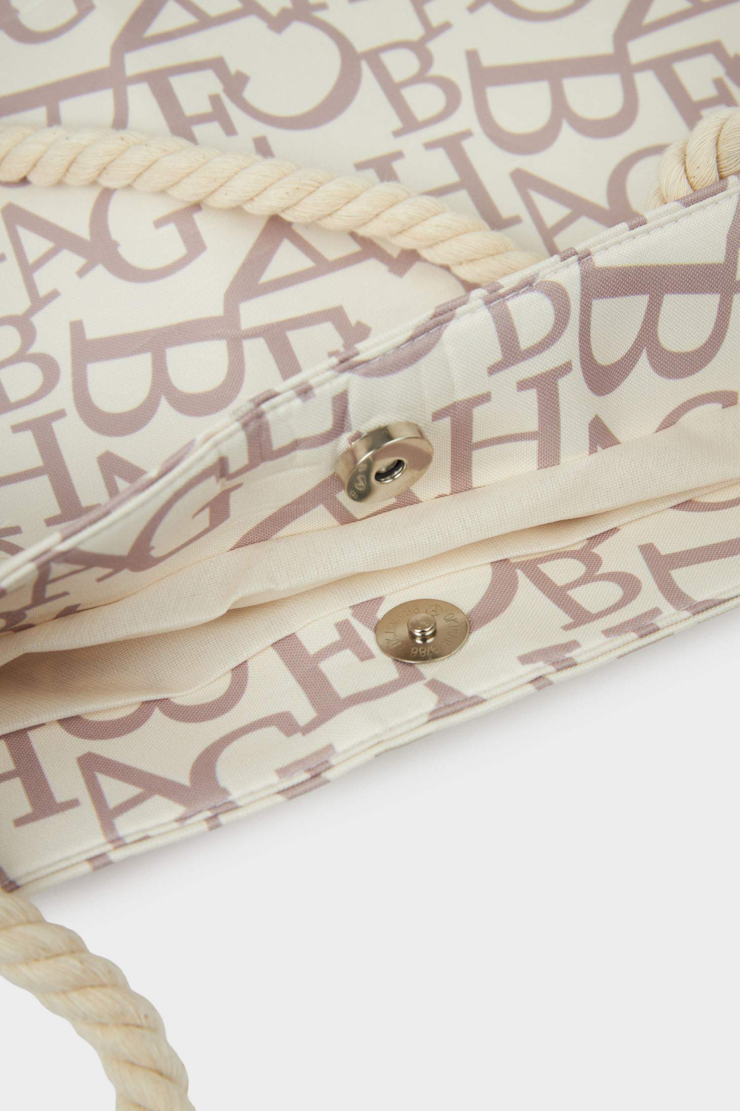 Woman Straw Beach Bag