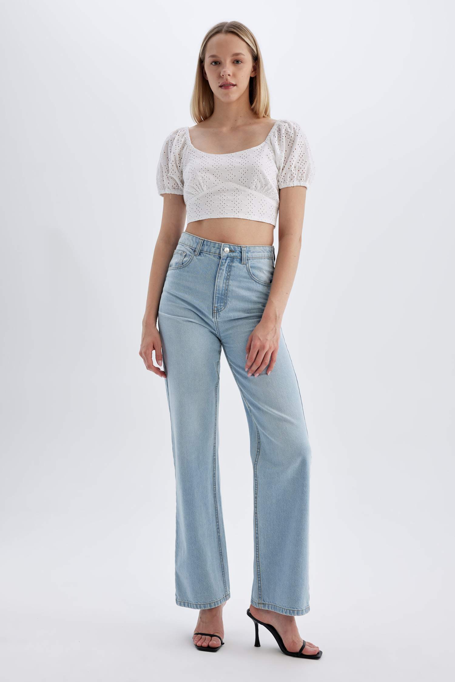 Slim Fit U Collar Embroidered Short Sleeve Blouse