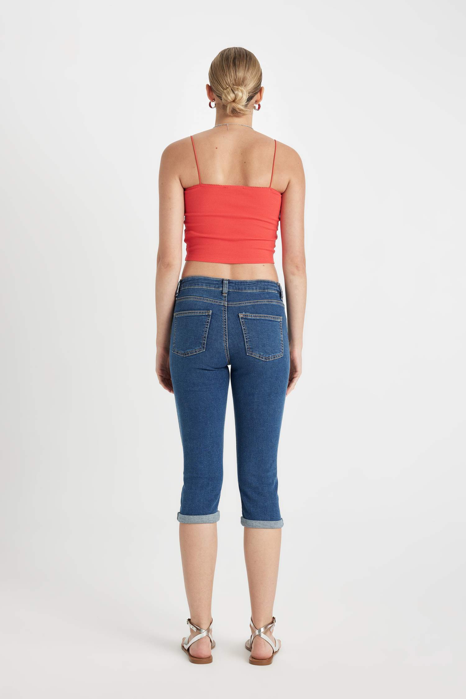 شورت جينز كابري بخصر عادي