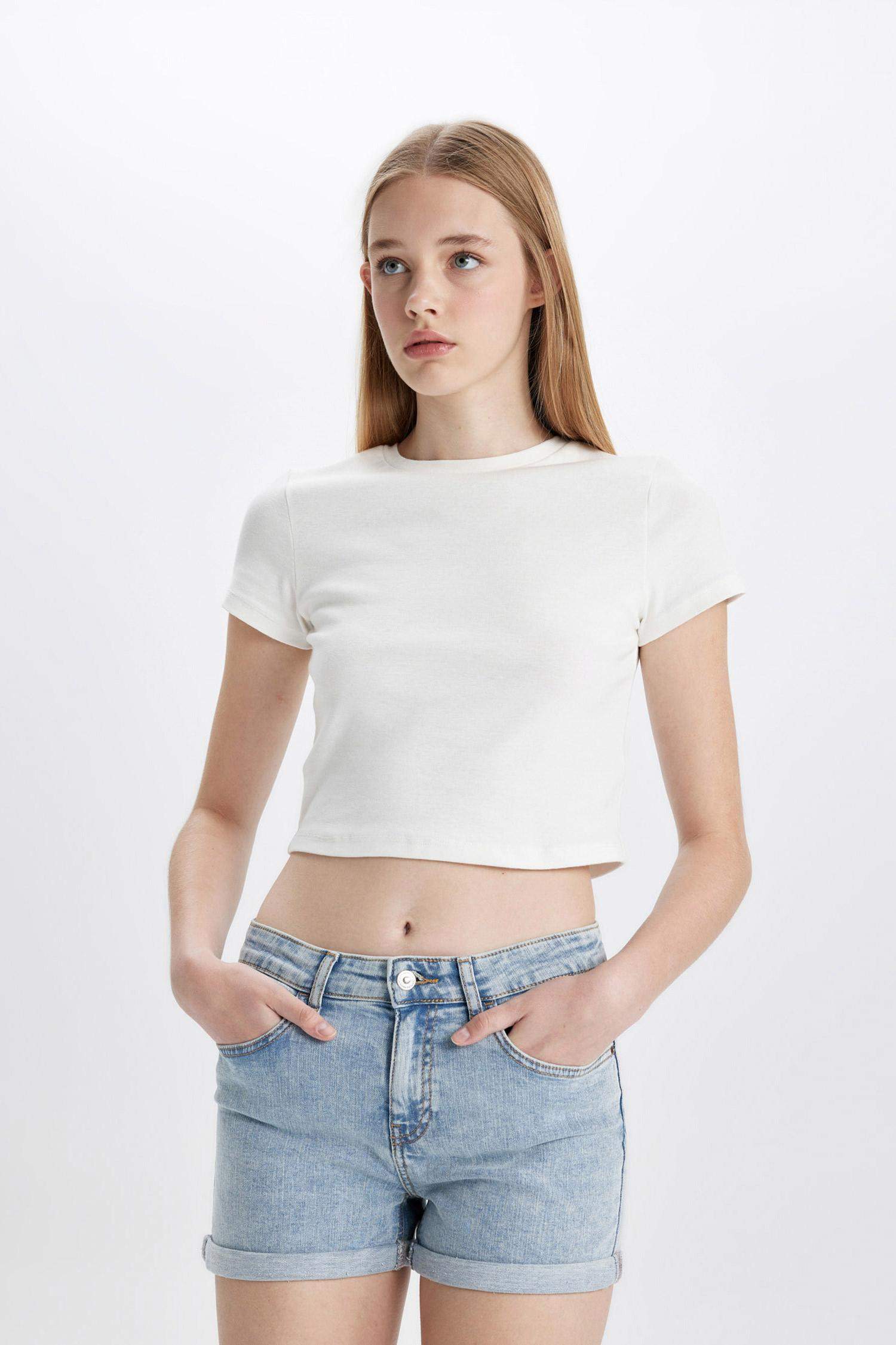 Yüksek Bel Katlamalı Paça Jean Şort