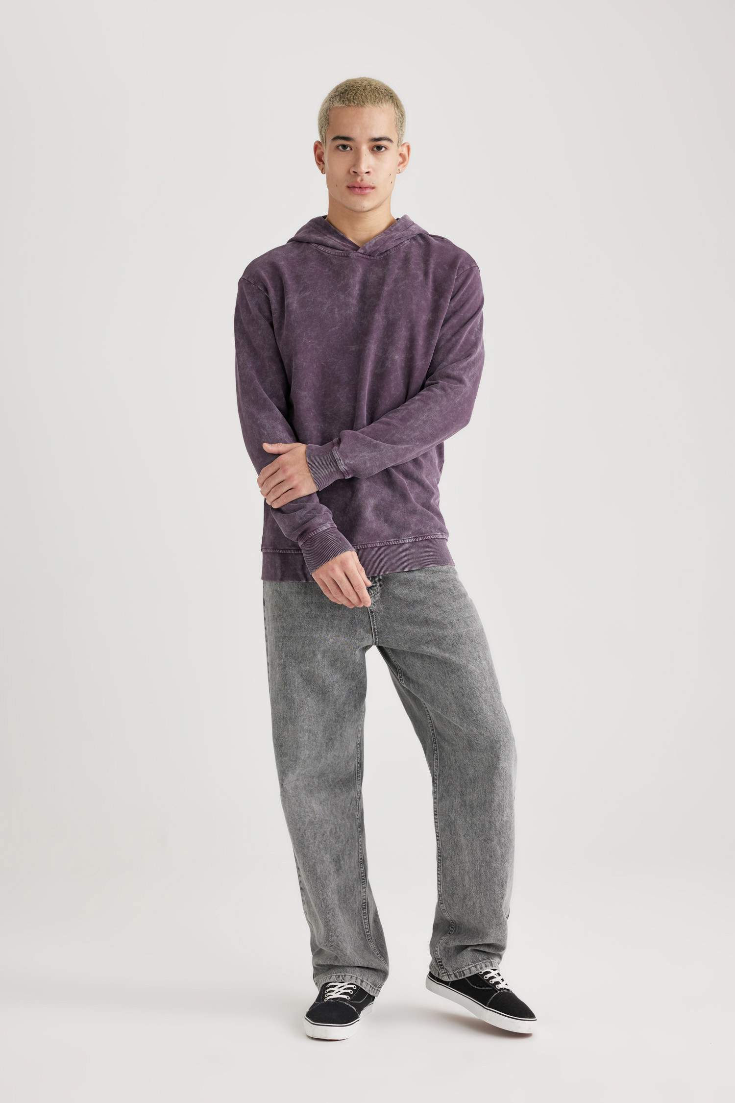 Свитшот обычной посадки с капюшоном в стиле ретро