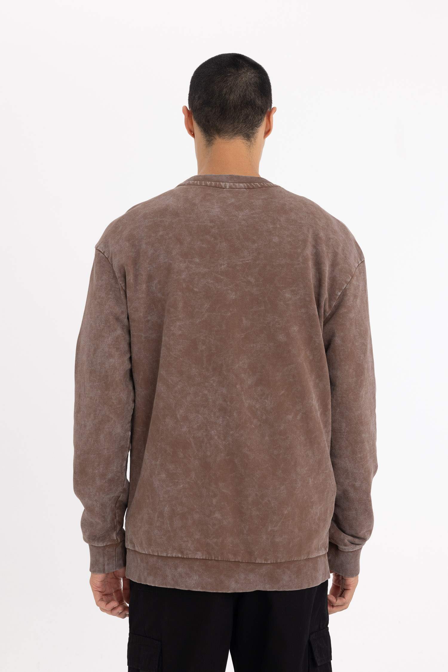 Regular Fit Bisiklet Yaka Yıkamalı Soluk Efektli Basic Düz Sweatshirt