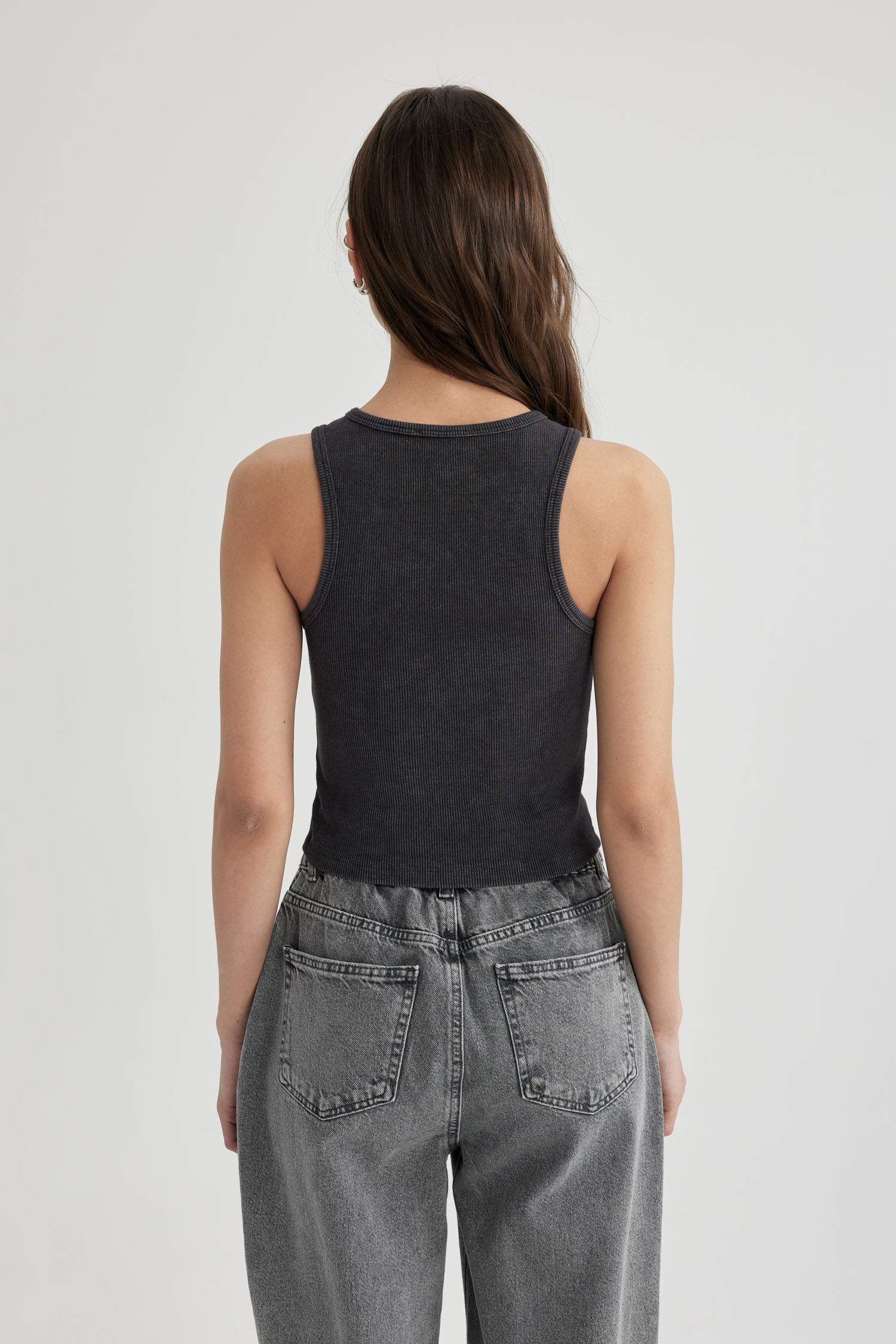 ديباردور مضلع برقبة مستديرة بتأثير باهت