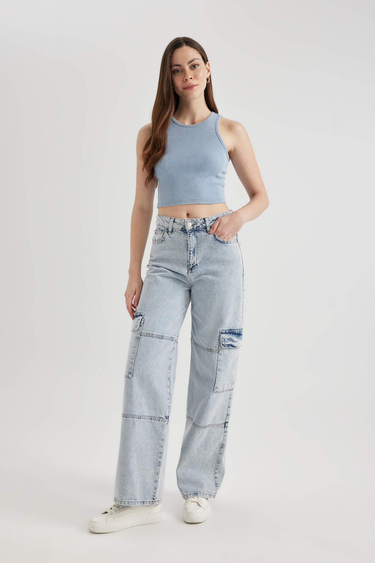 ديباردور مضلع برقبة مستديرة بتأثير باهت