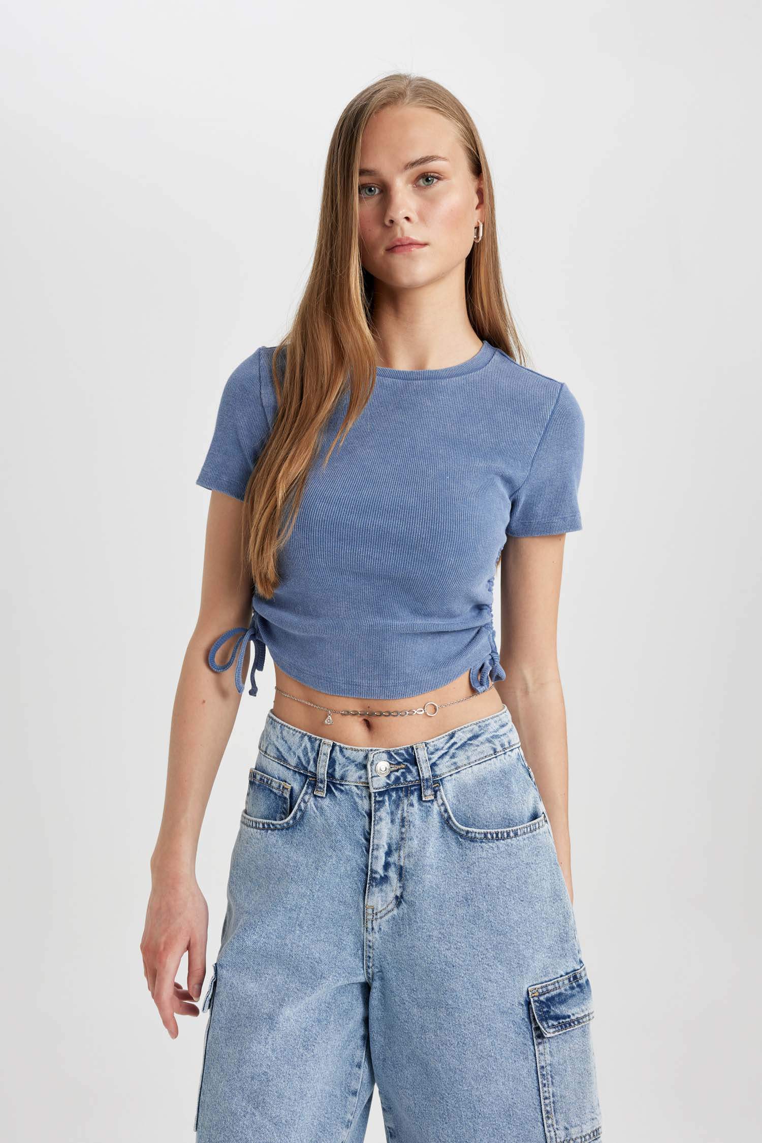 Футболка с круглым вырезом