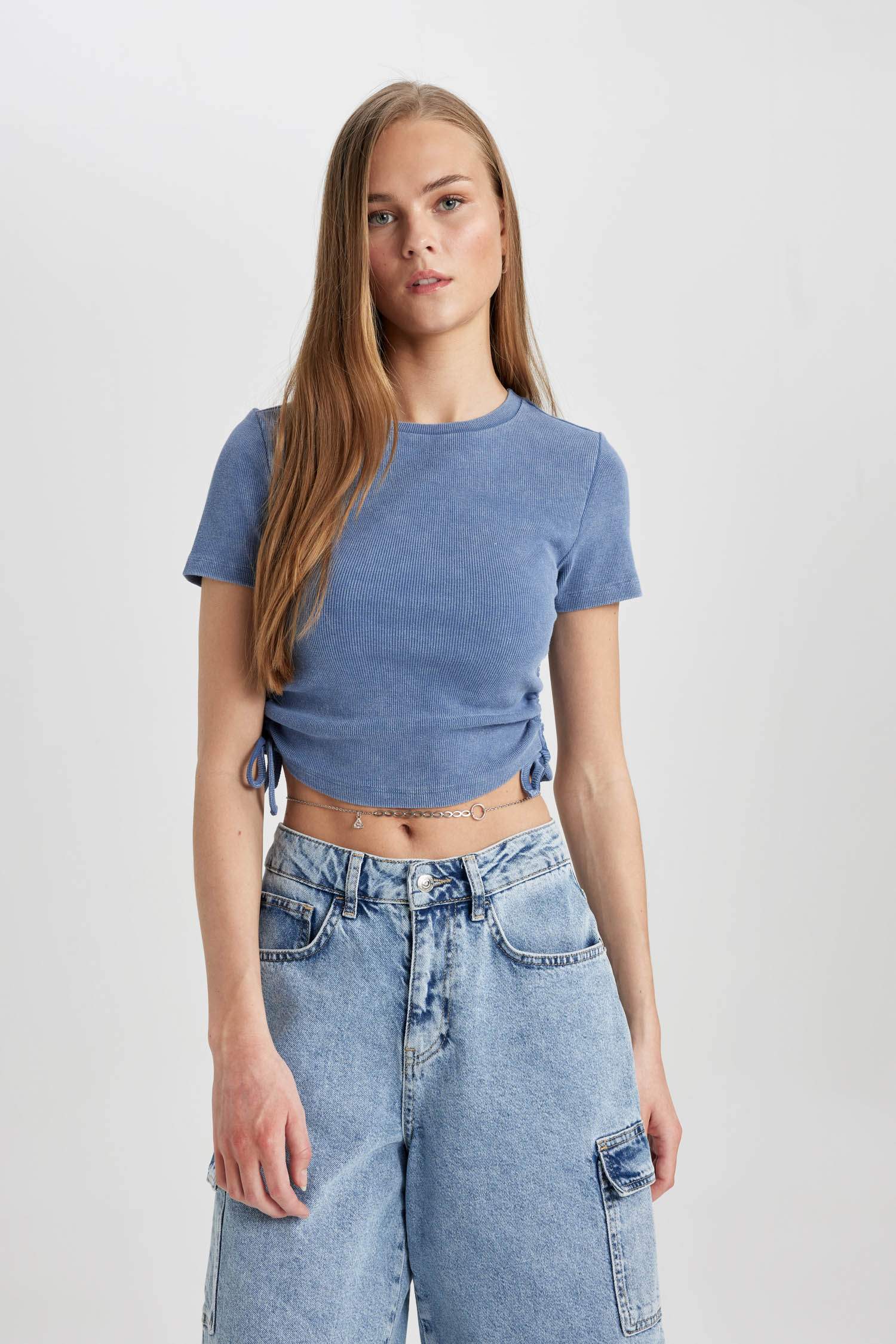 Футболка с круглым вырезом