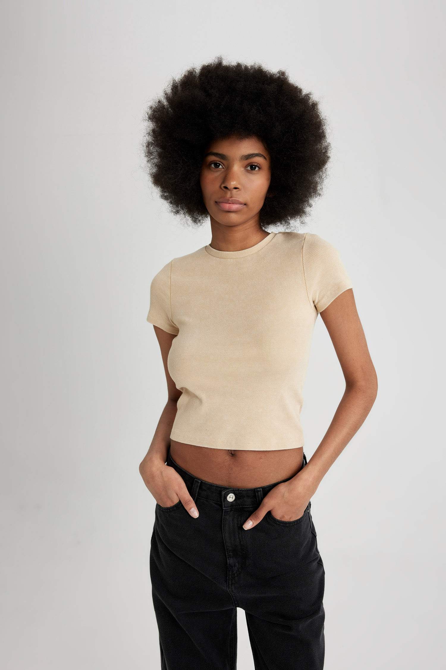 تيشيرت نص كم مضلع سليم فيت