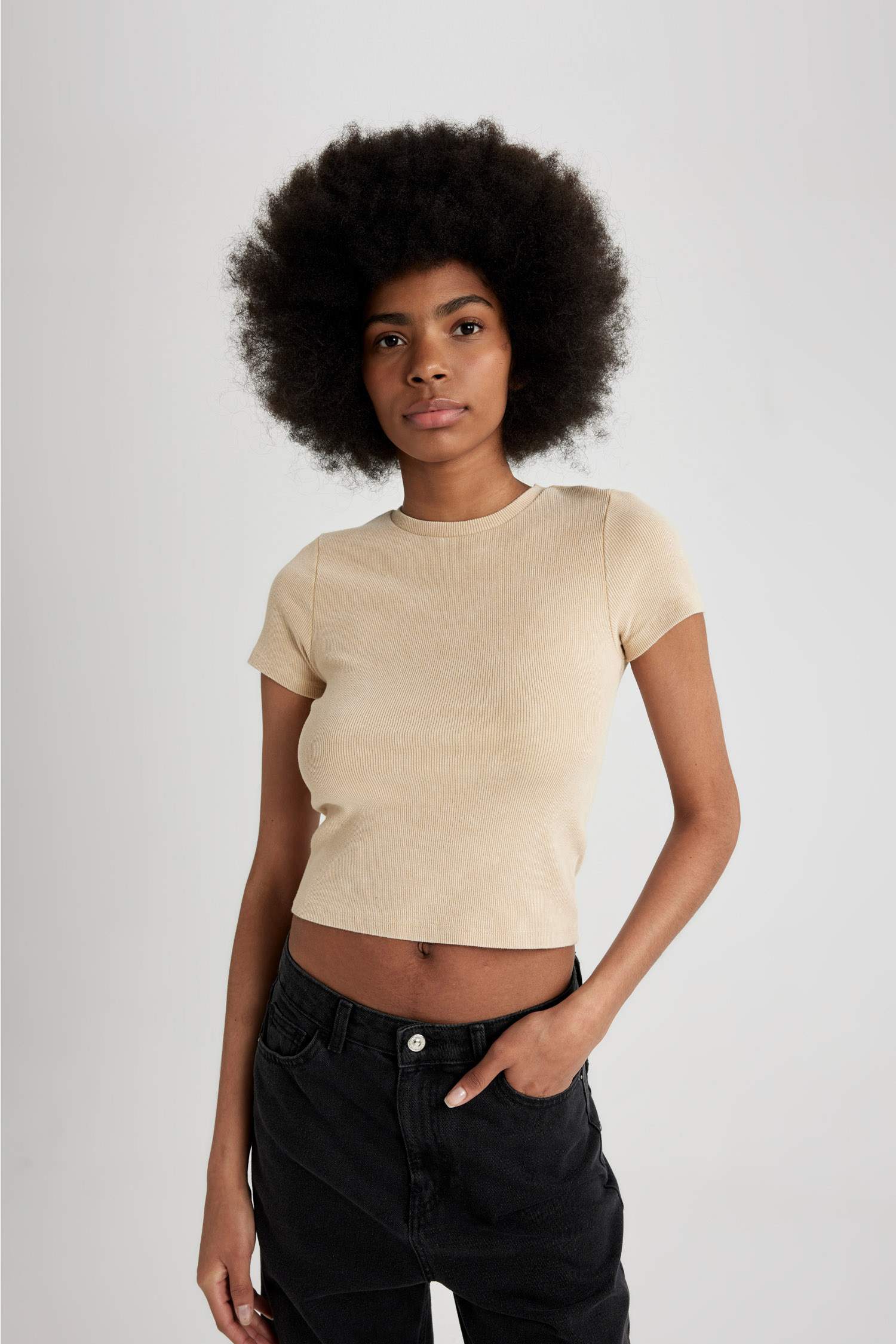 تيشيرت نص كم مضلع سليم فيت