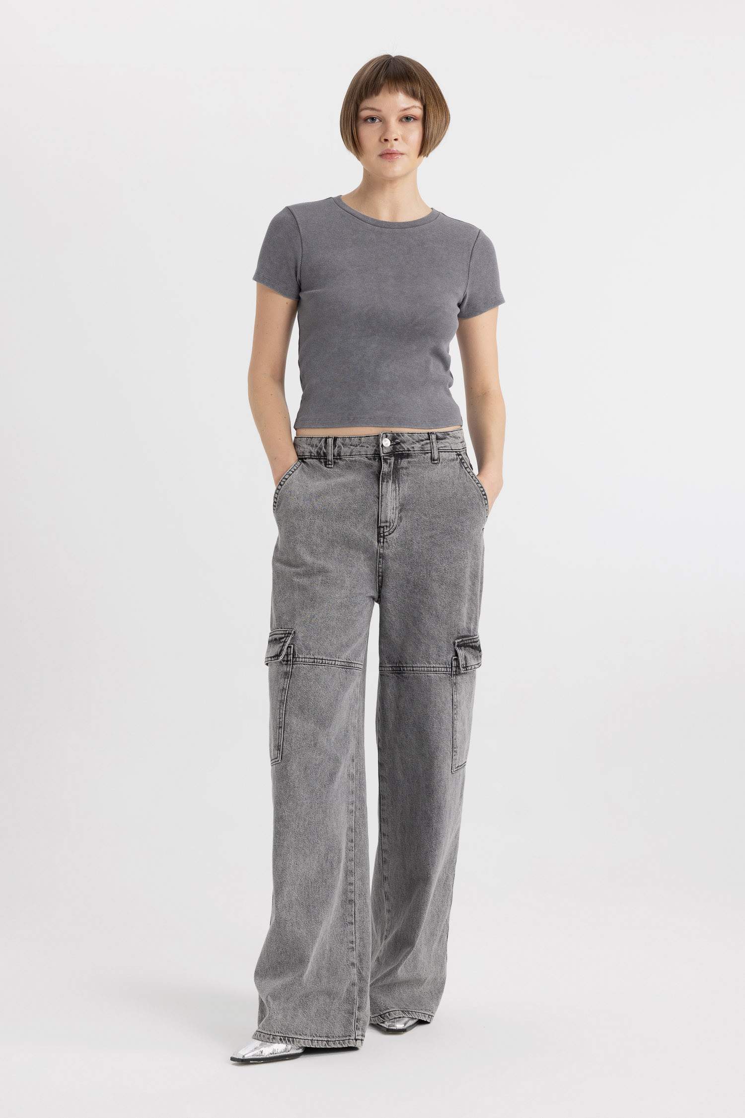 Fitted Crew Neck Washed Effect Basic T-Shirt