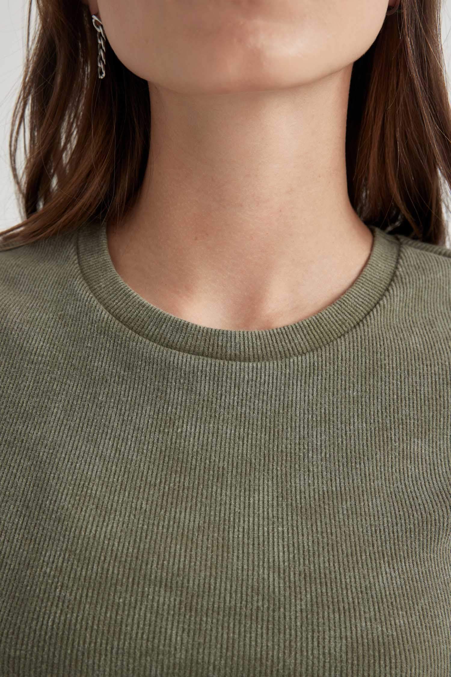 Slim Fit Crew Neck Camisole Short Sleeve T-Shirt