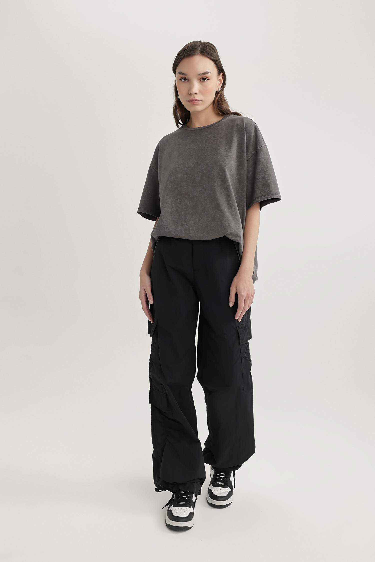 تيشيرت نص كم واسع برقبة مستديرة