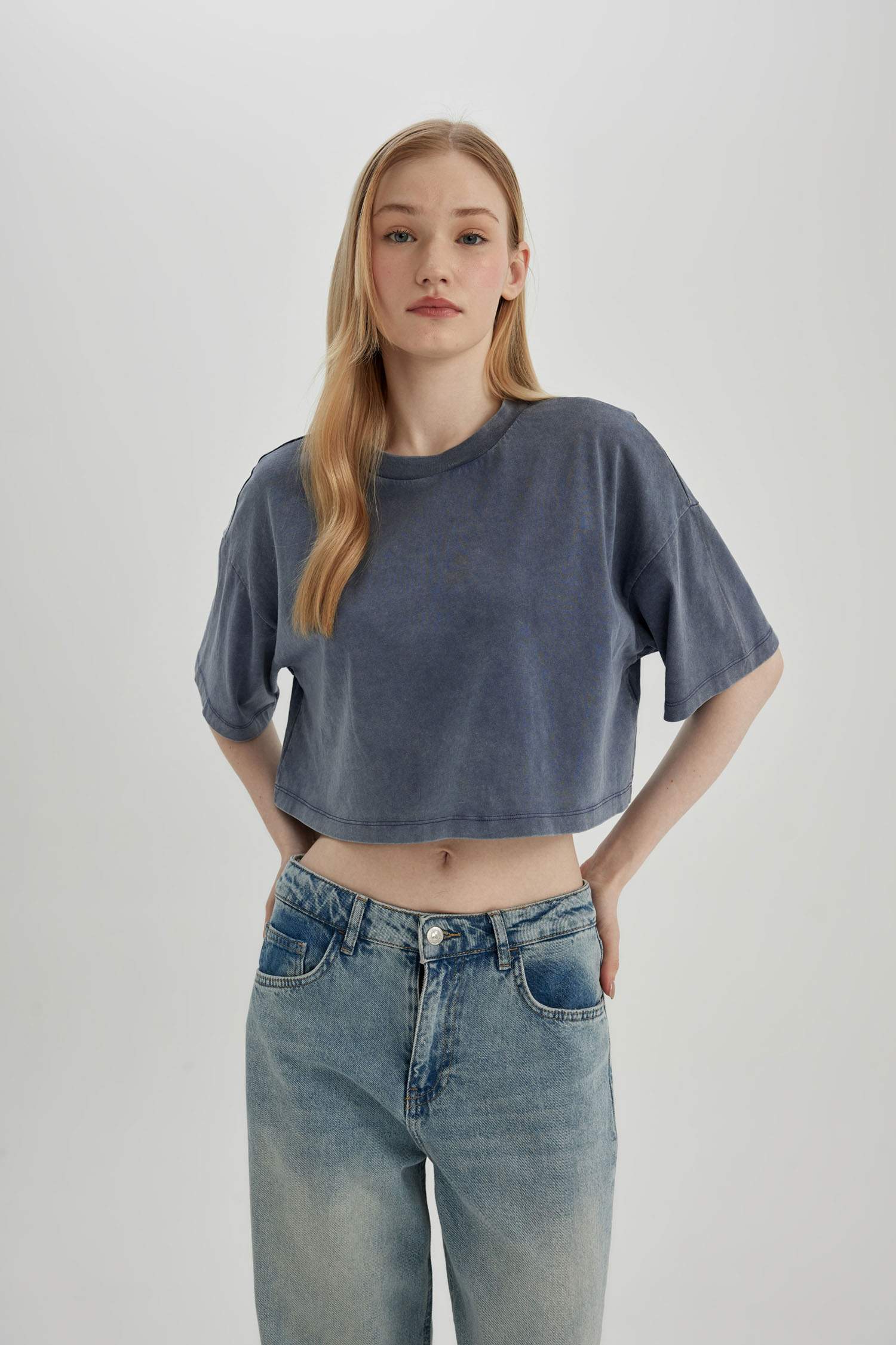 تيشيرت كروب نص ردن