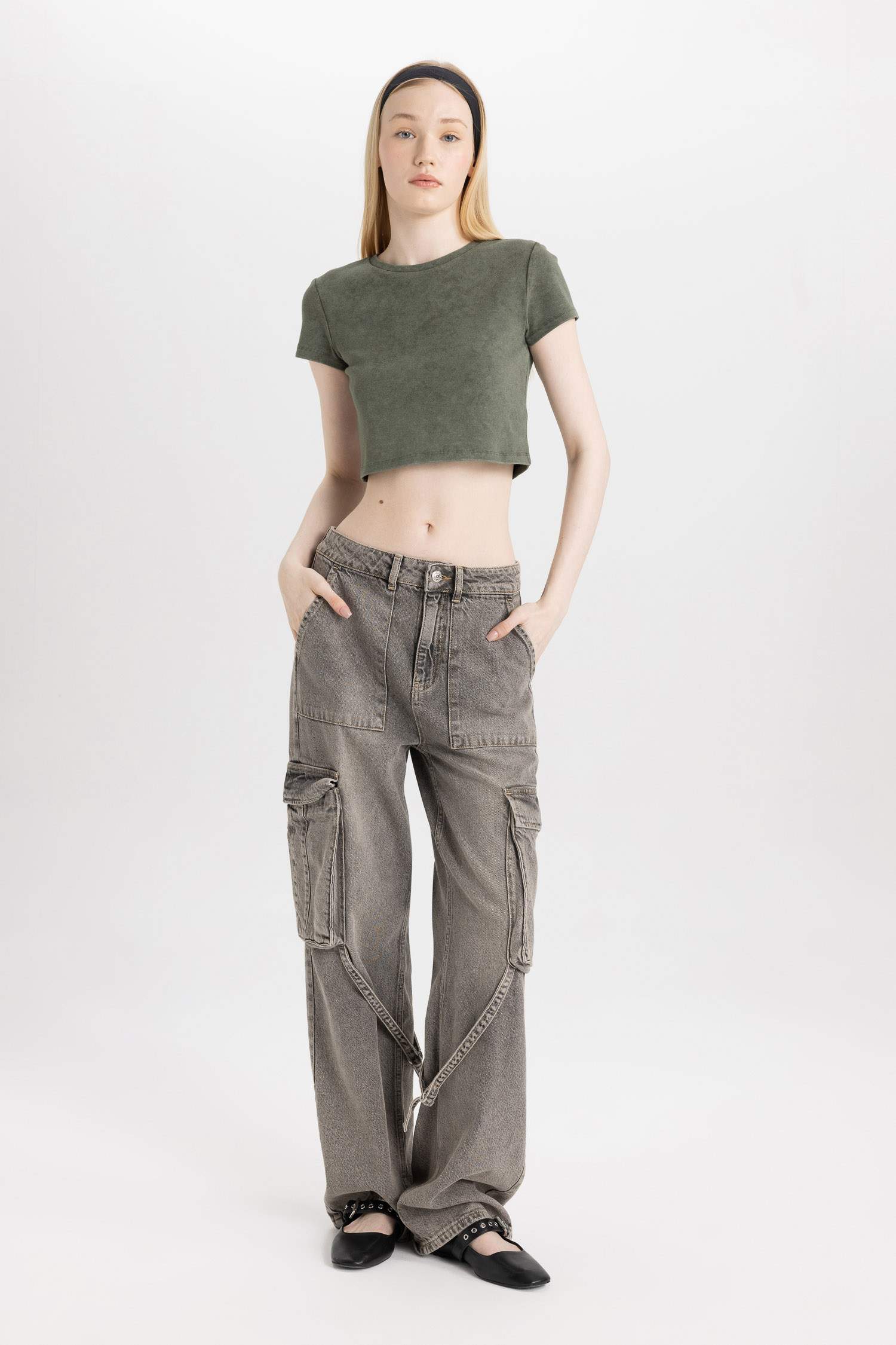 كروب توب نص كم سليم فيت وبتأثير باهت