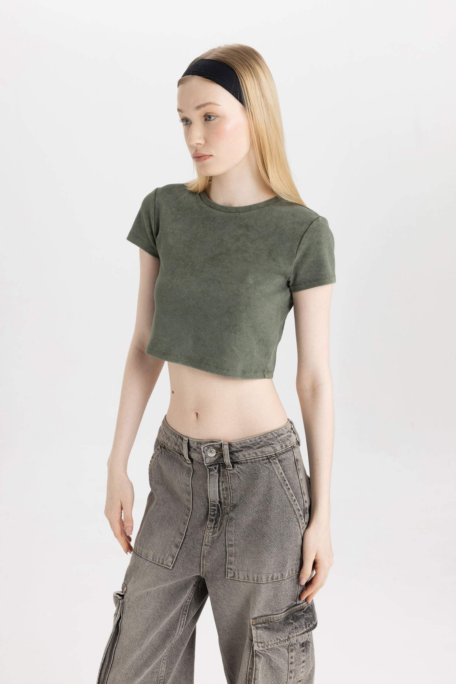 كروب توب نص كم سليم فيت وبتأثير باهت