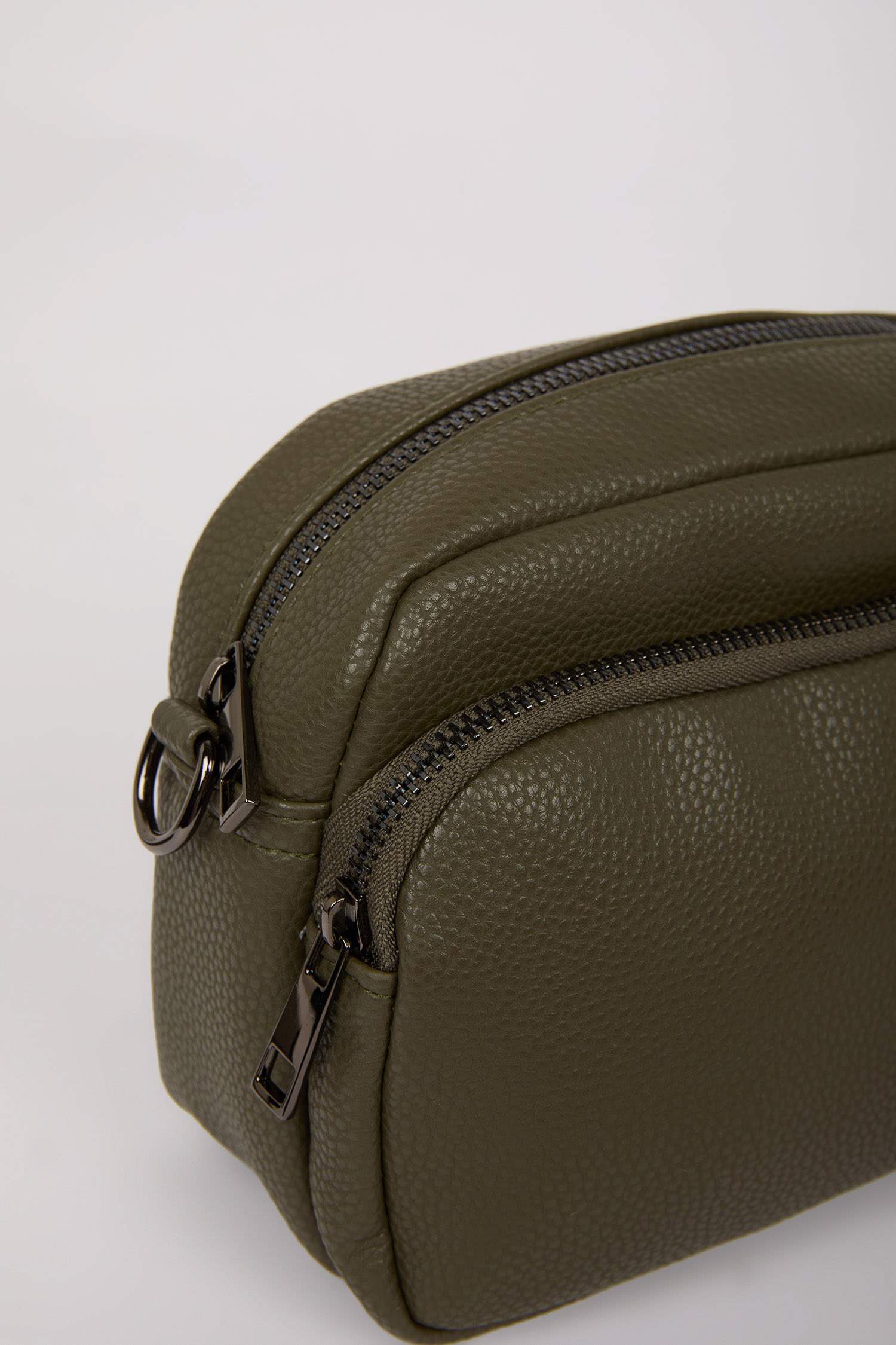 Әйелдерге полиуретан шынжырлы иық сөмкесі