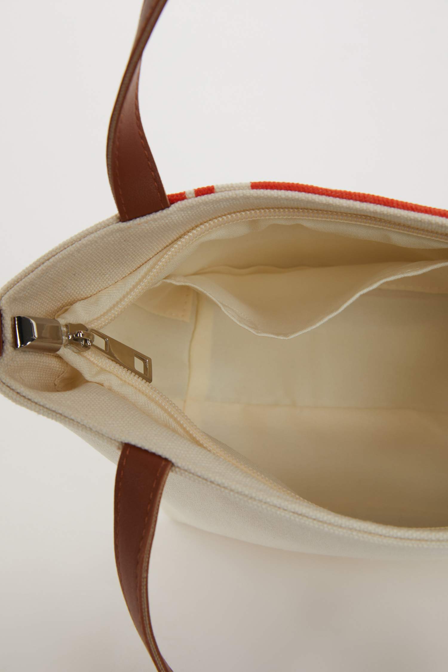 Kadın Kanvas El Çantası