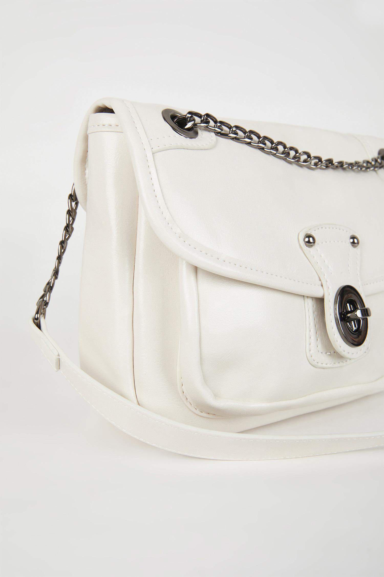 Kadın Toka Detaylı Suni Deri Omuz Çantası