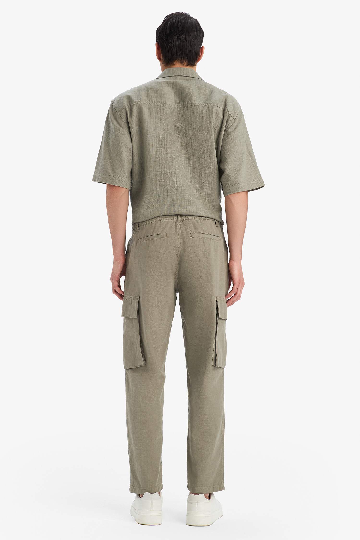 Pantalon cargo en coton aspect lin large avec poches