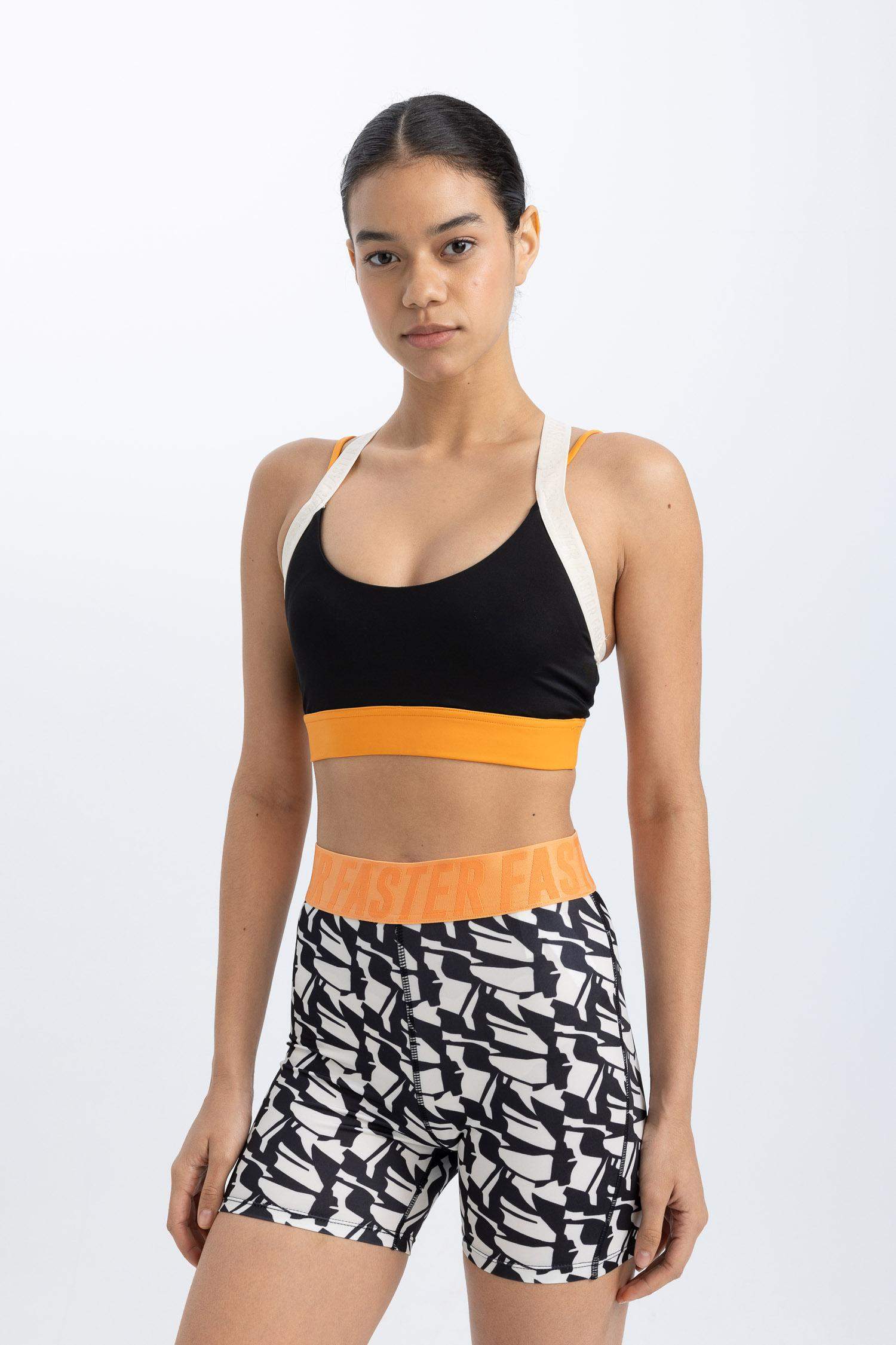 DeFactoFit Crew Neck Sports Heavy Fabric Bra