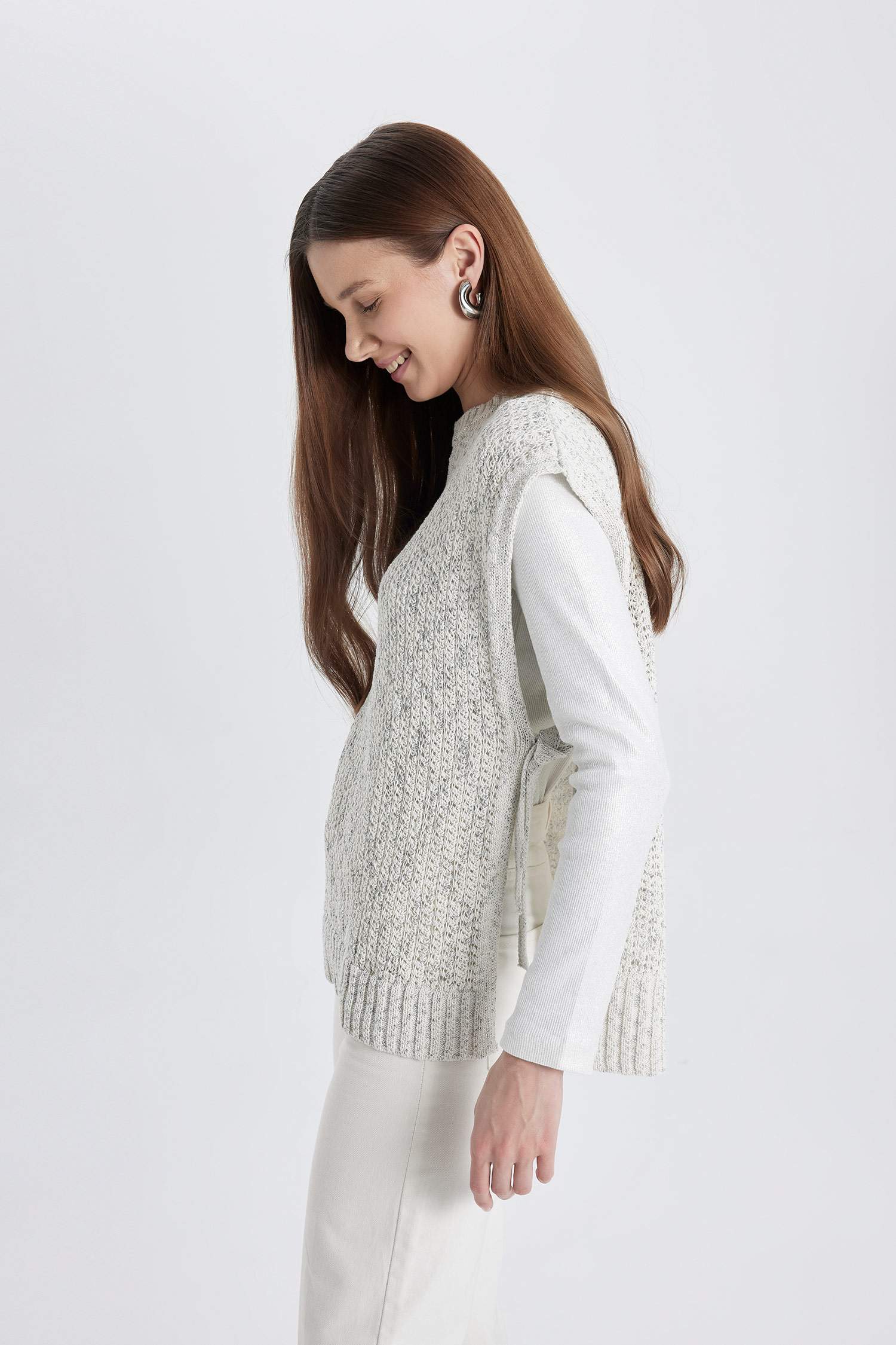 Regular Fit Crew Neck Vest