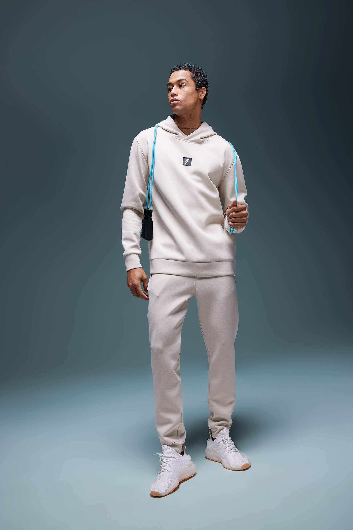 بنطلون بجامة رياضي قماش سكوبا سليم فيت برجل مطاطي